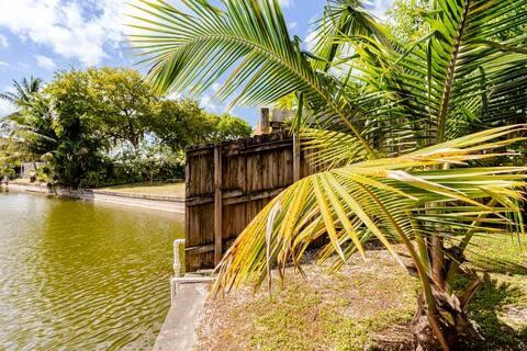 Royal Palm Acres - Residential Lease