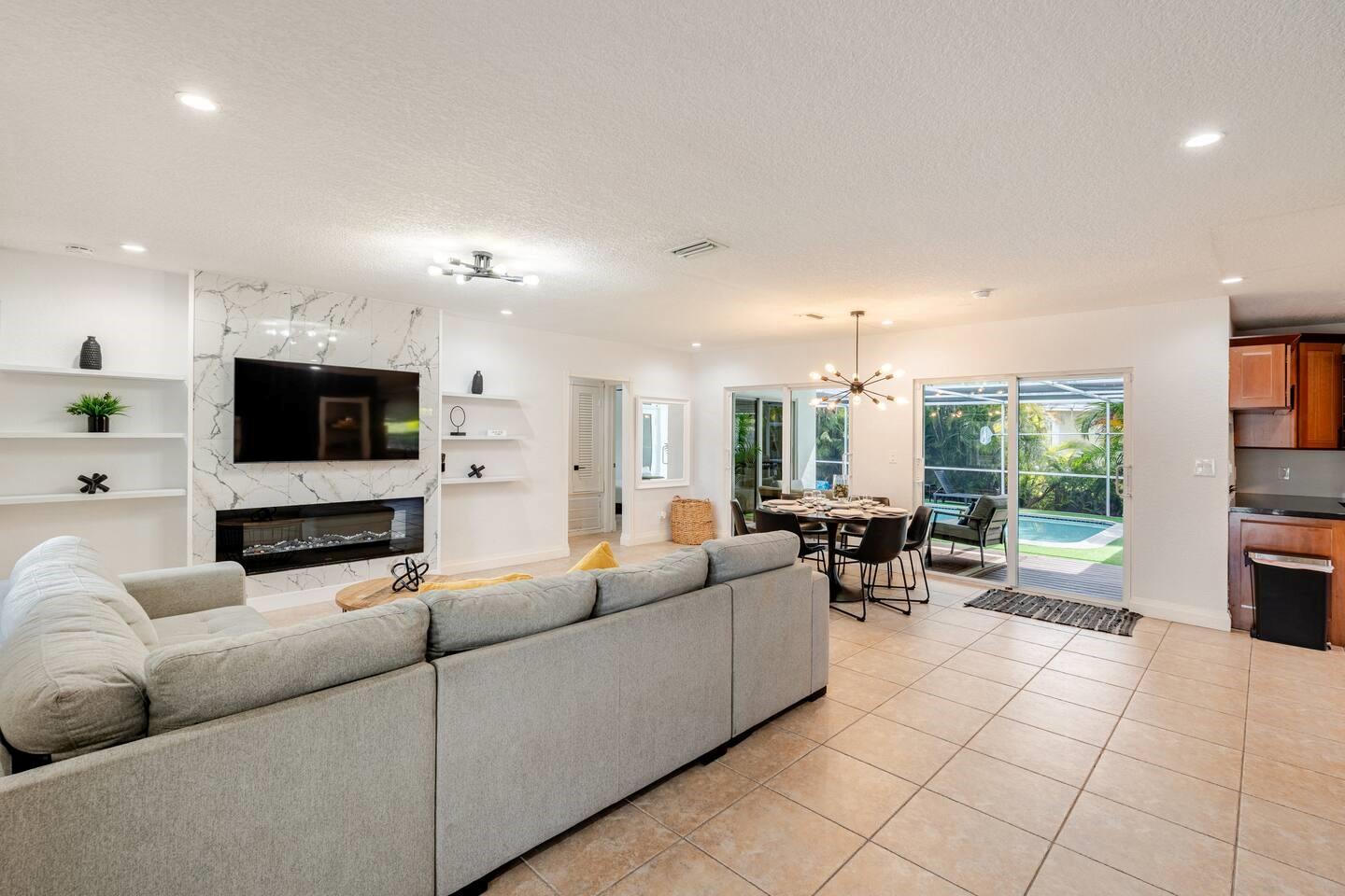 Royal Palm Acres - Residential Lease