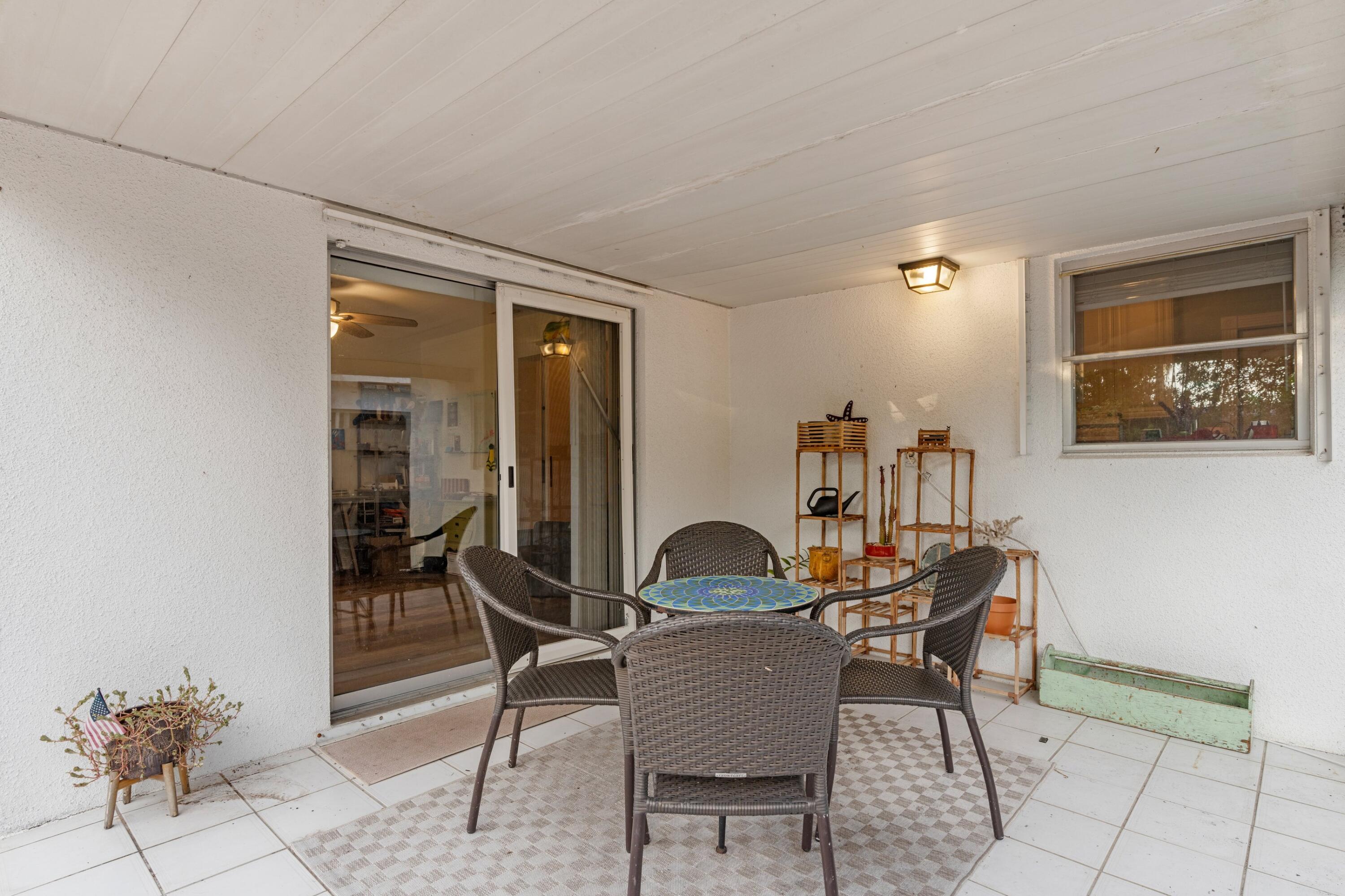 NORTH LAKE WORTH IN PB 5 - Residential