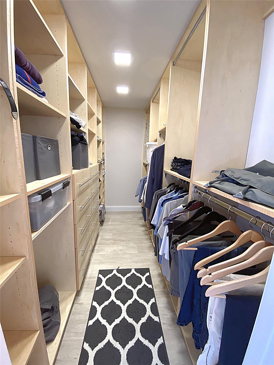 Lands of the President 3 - Residential