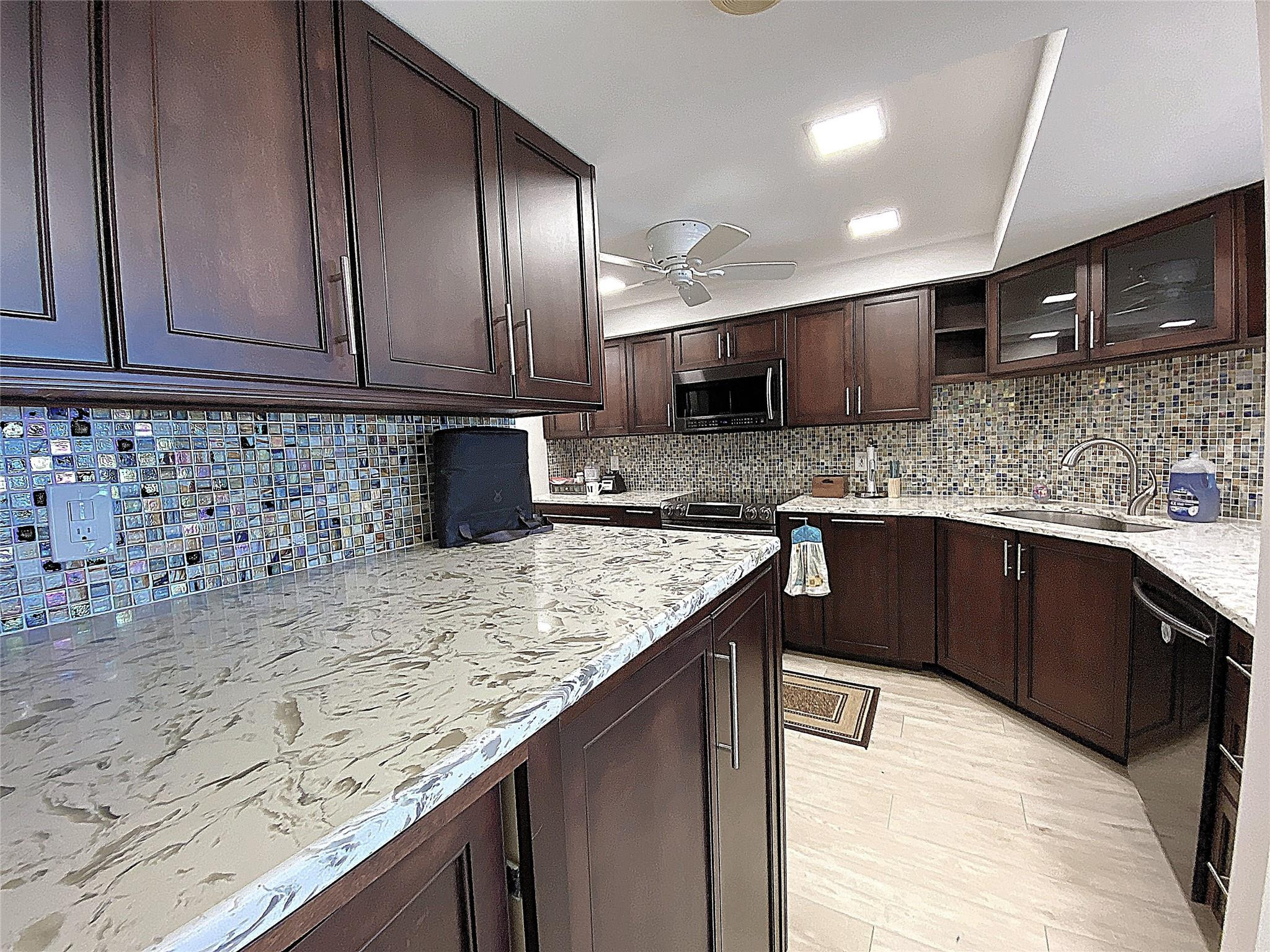 2400 Presidential Way 1104