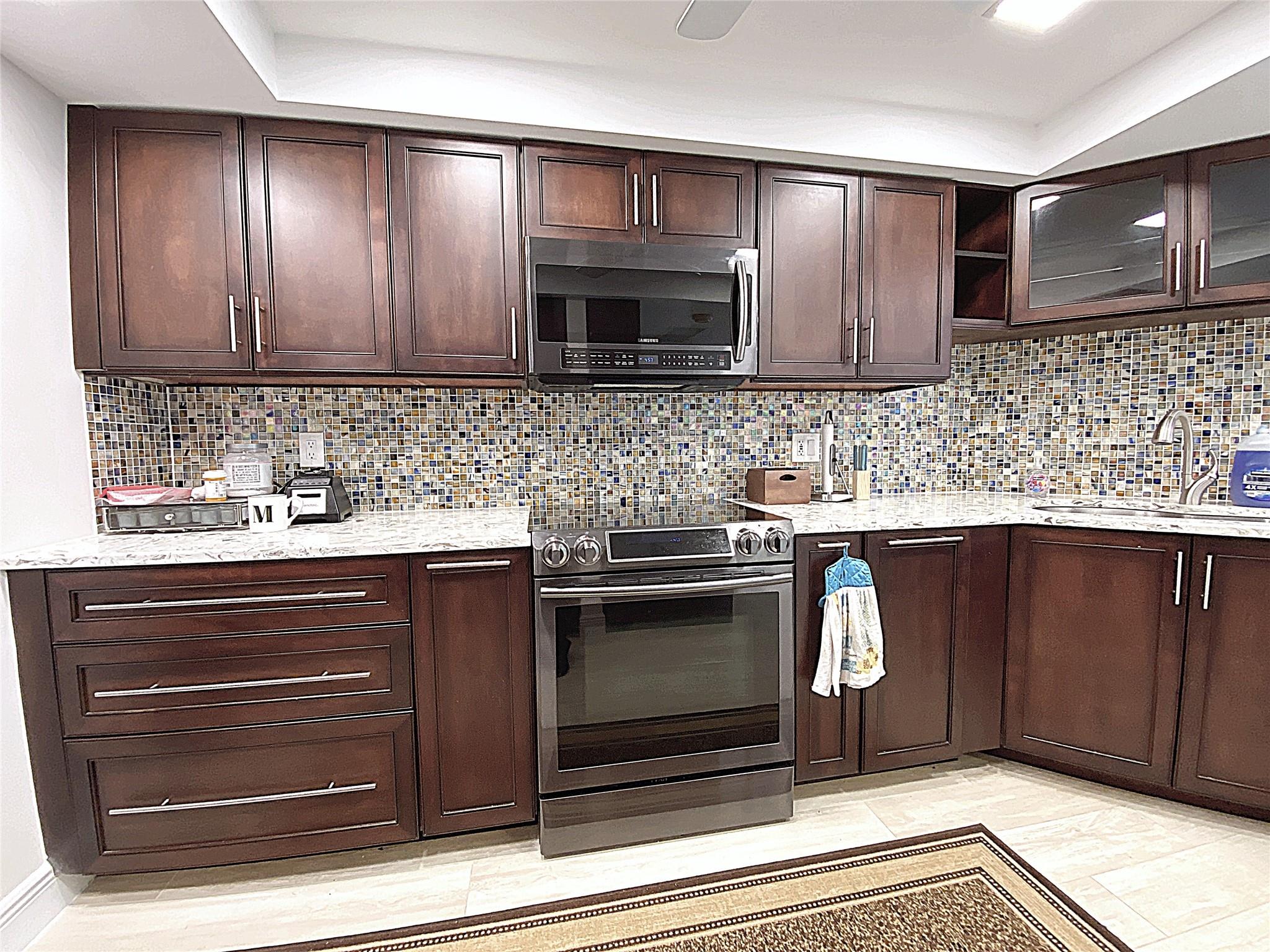 Lands of the President 3 - Residential