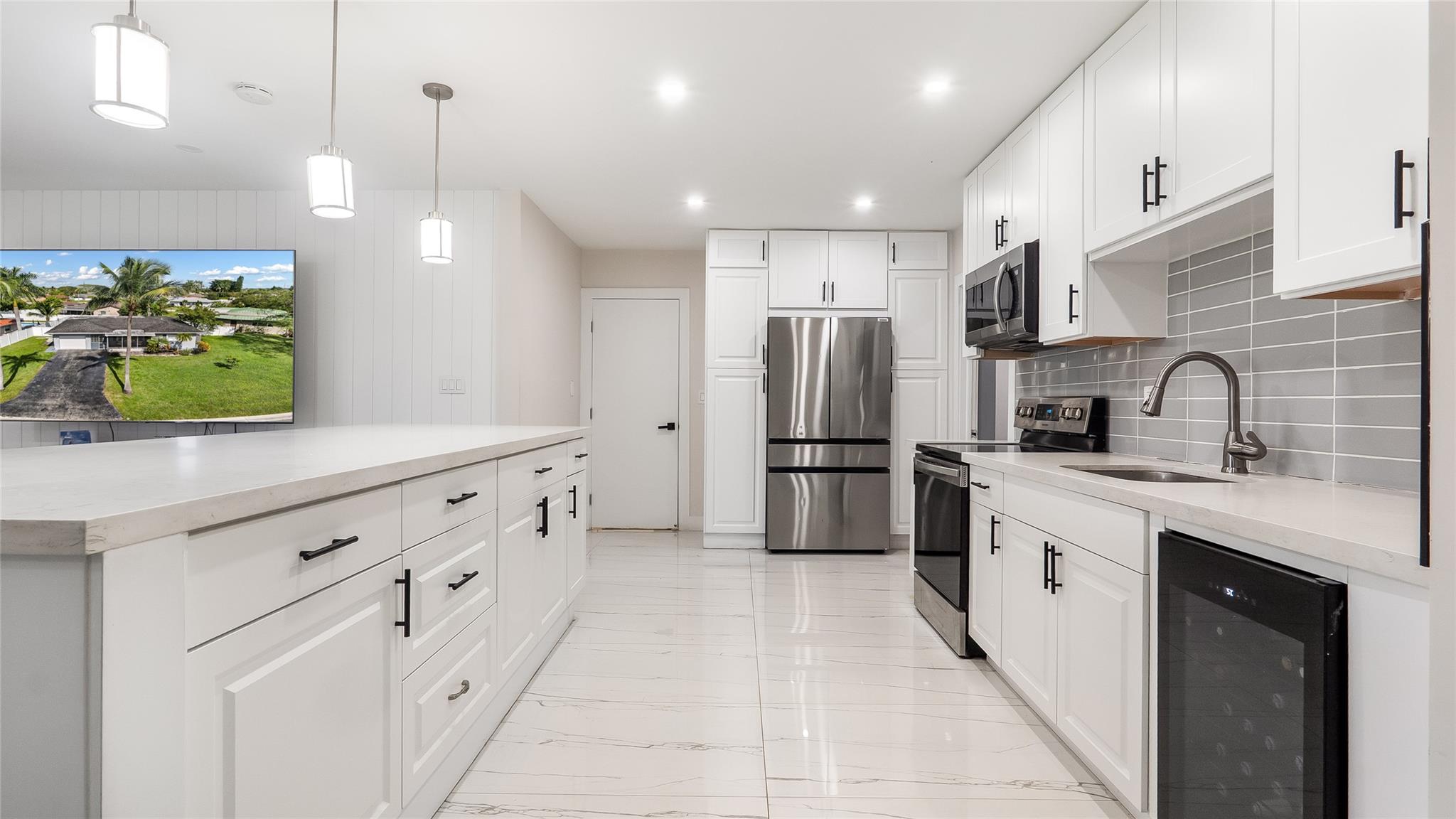 Westwood Commy 6 81-35 B - Residential