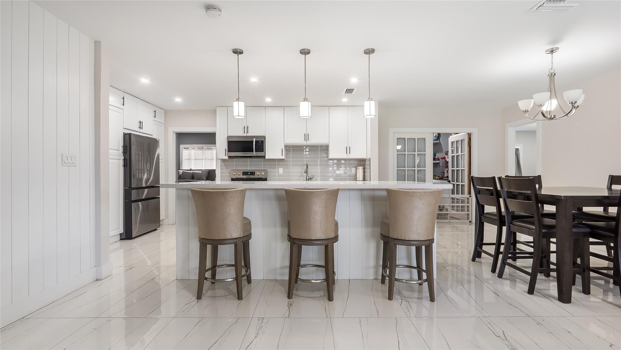 Westwood Commy 6 81-35 B - Residential