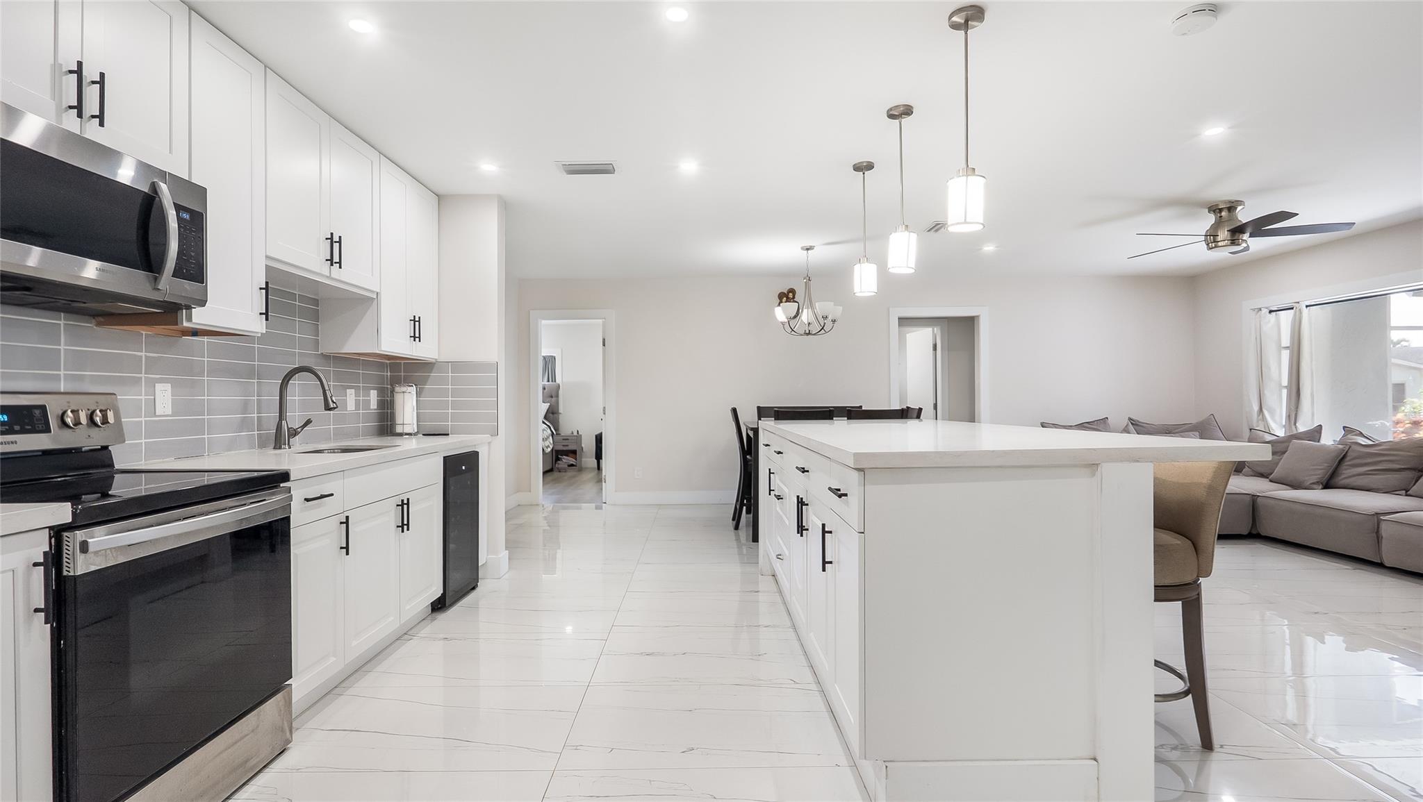 Westwood Commy 6 81-35 B - Residential