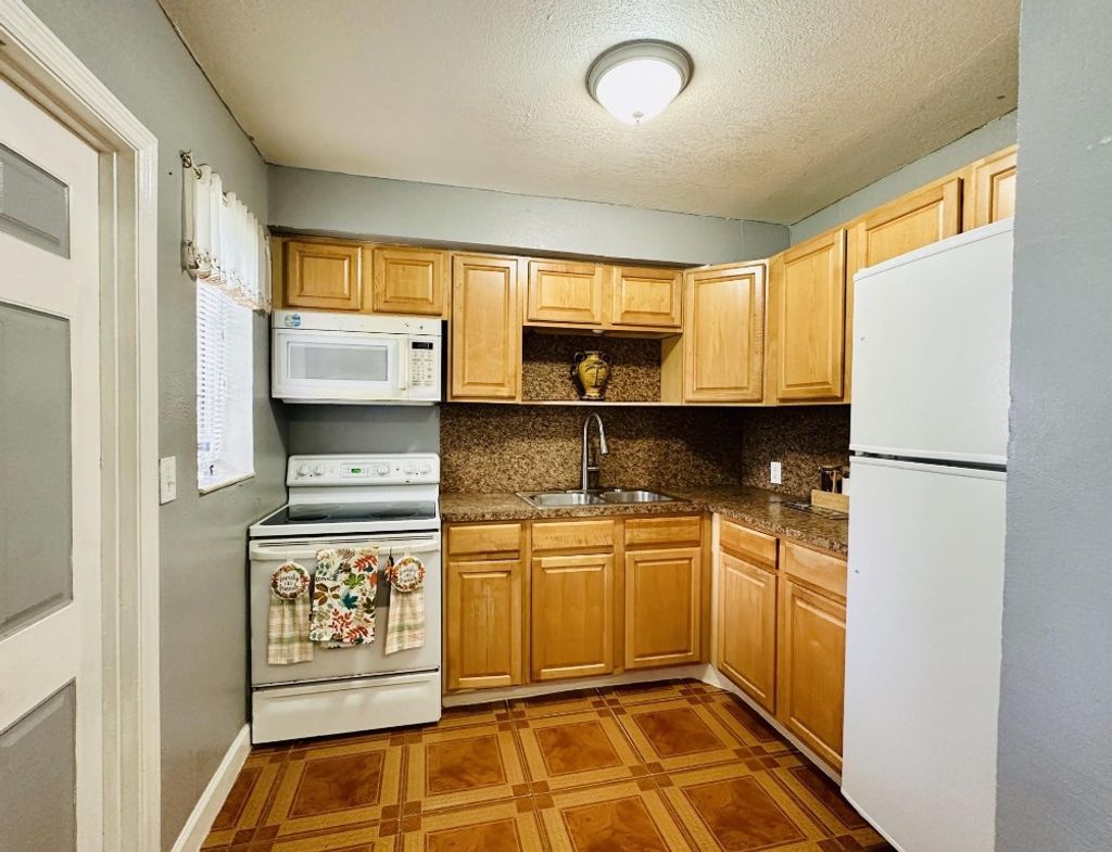 Photo of 2411 Plunkett Street, Hollywood, FL 33020 (MLS # F10464670)