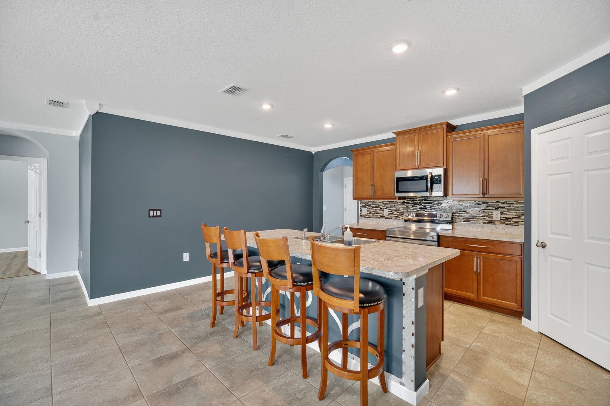 PORT MALABAR UNIT 32 - Residential Lease