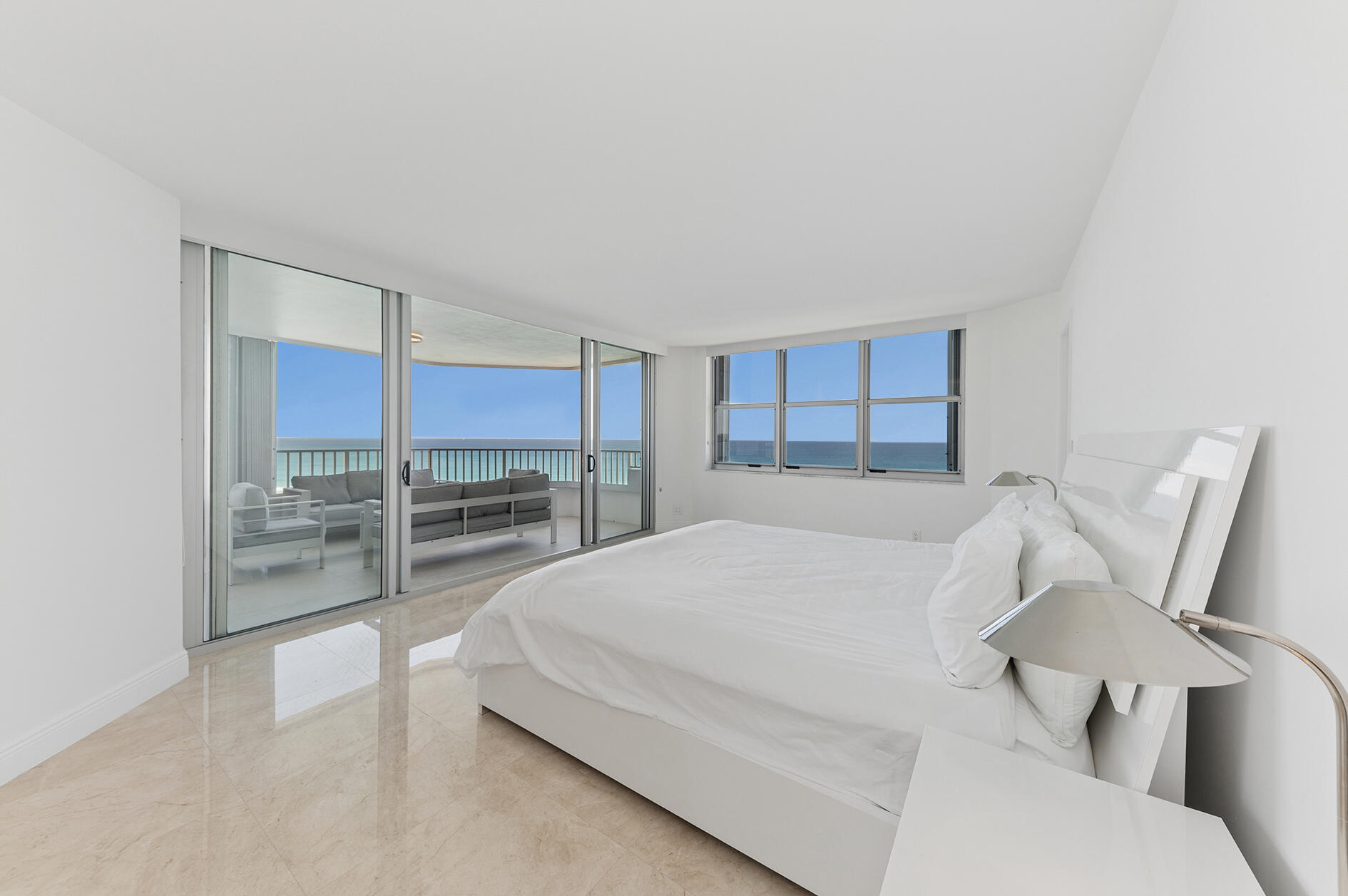 CORNICHE - Residential