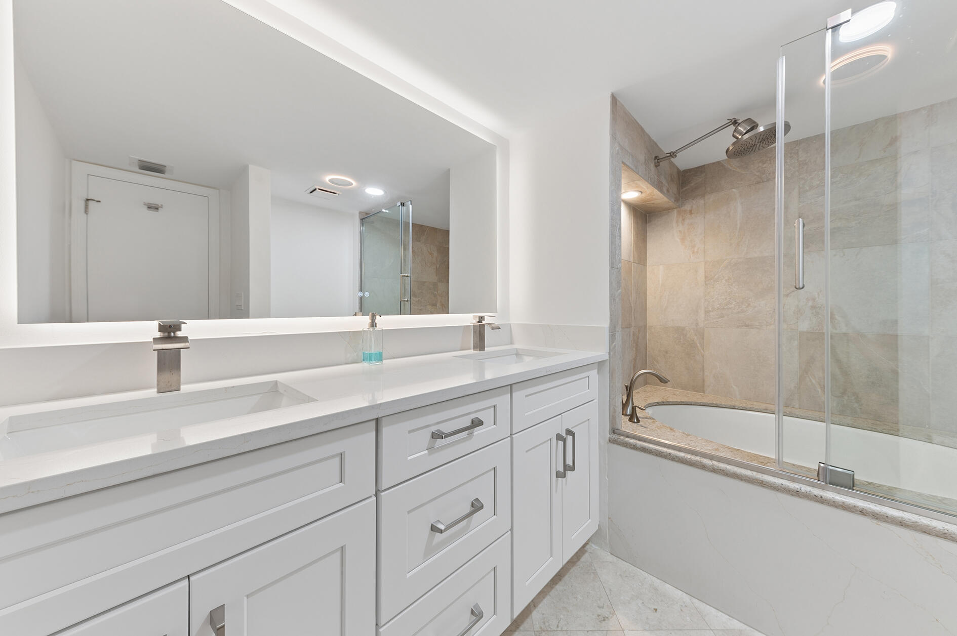 CORNICHE - Residential