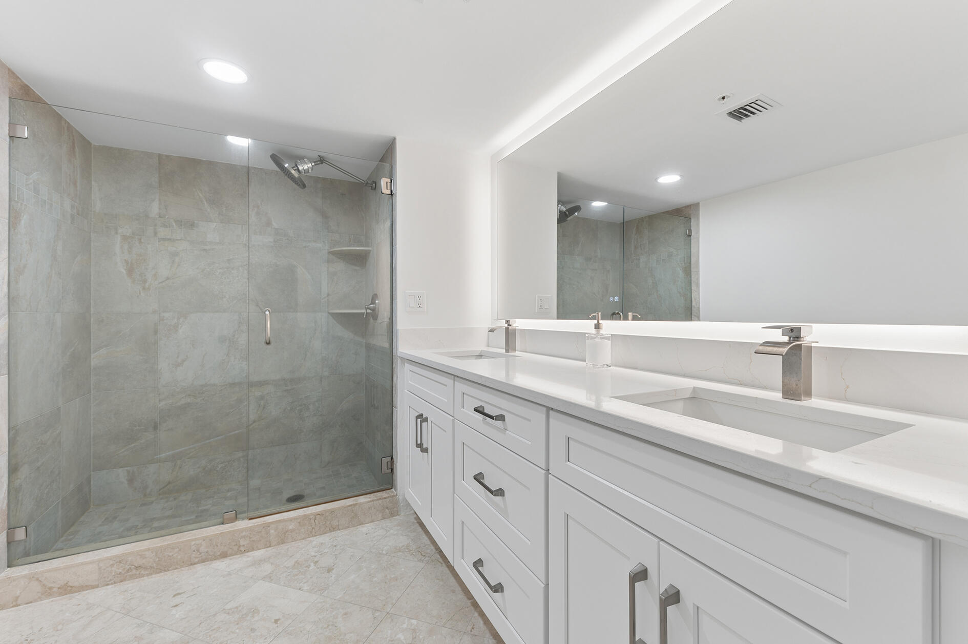 CORNICHE - Residential