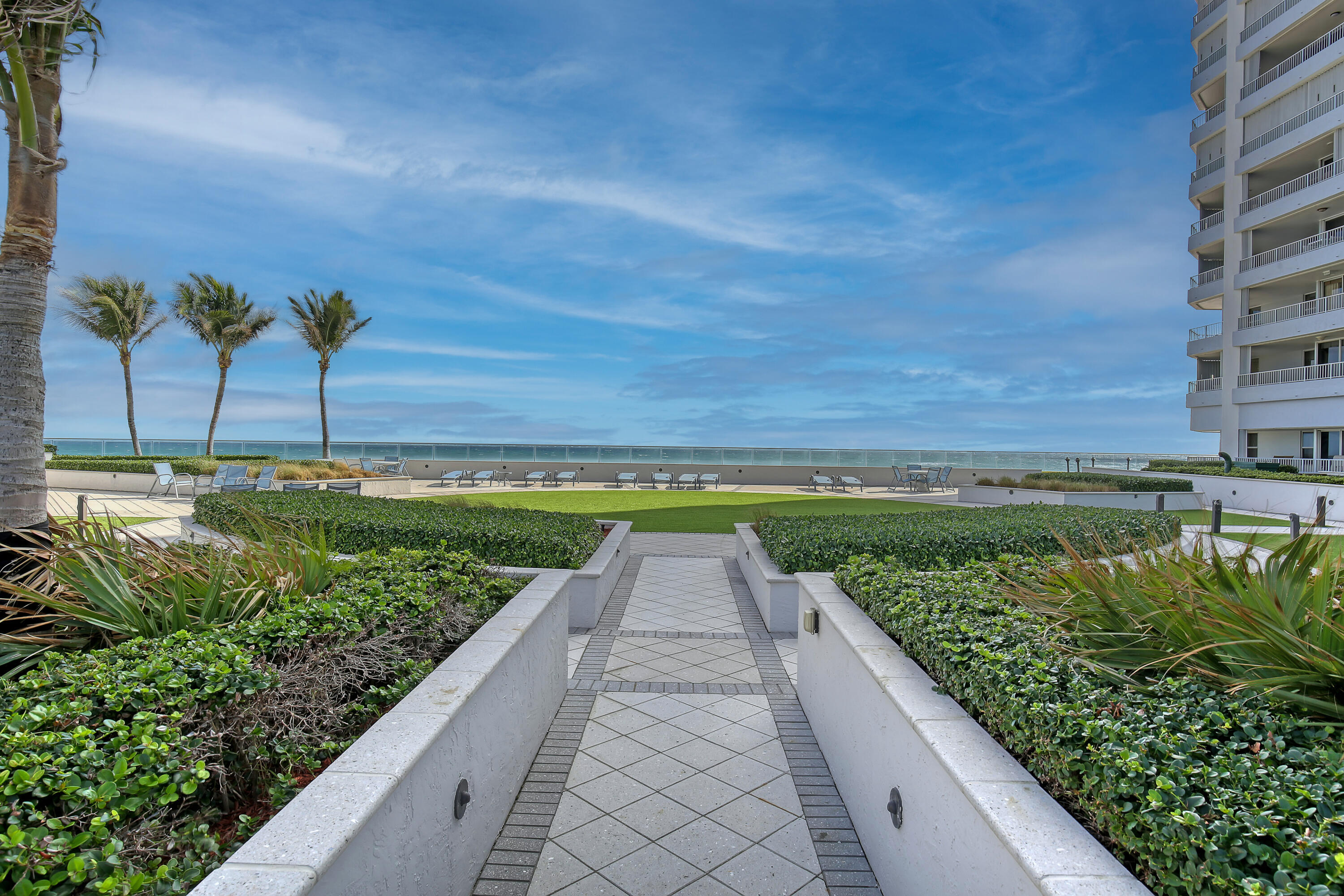 CORNICHE - Residential