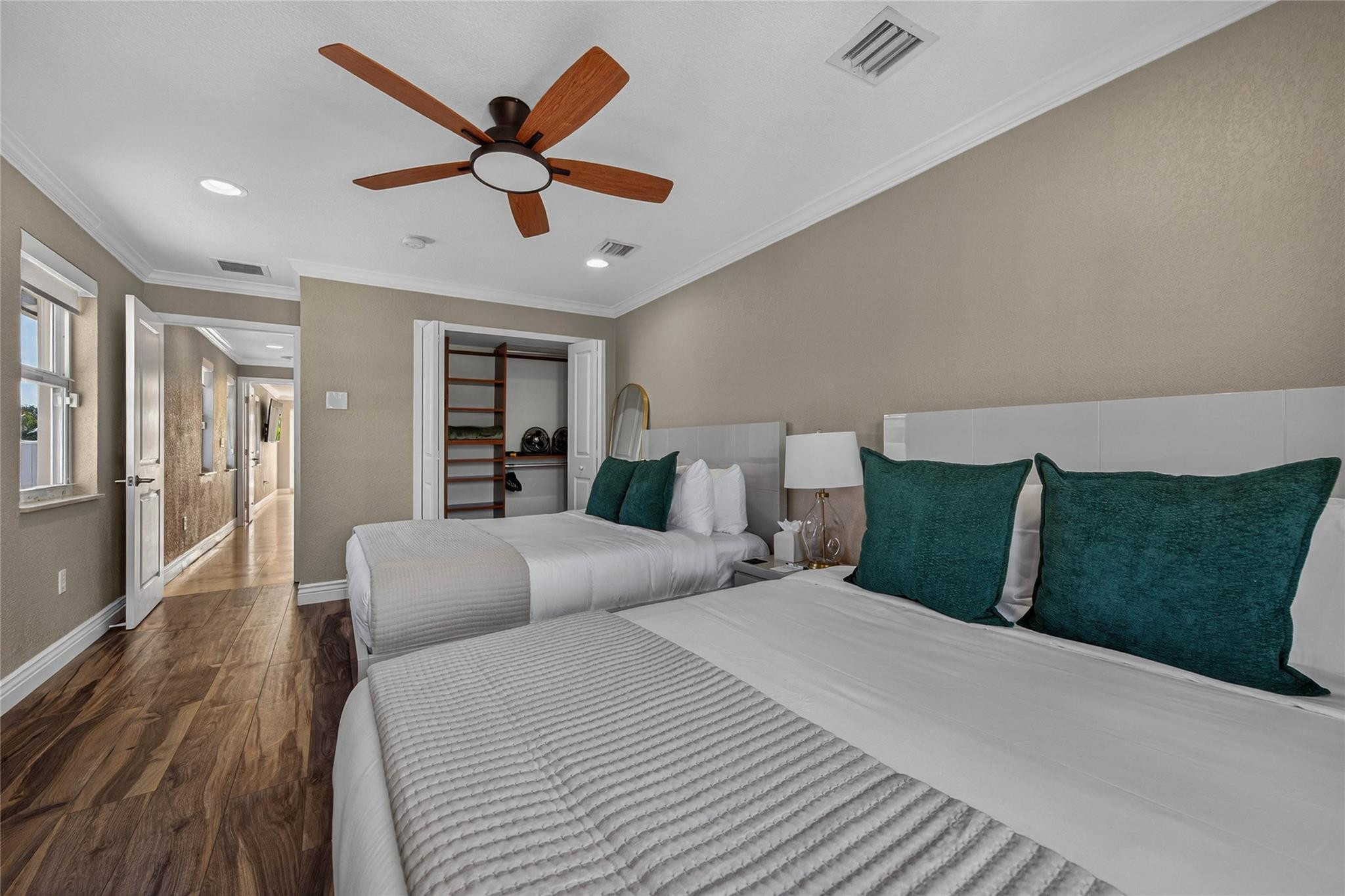 STRANAHANS SUB - Residential Lease