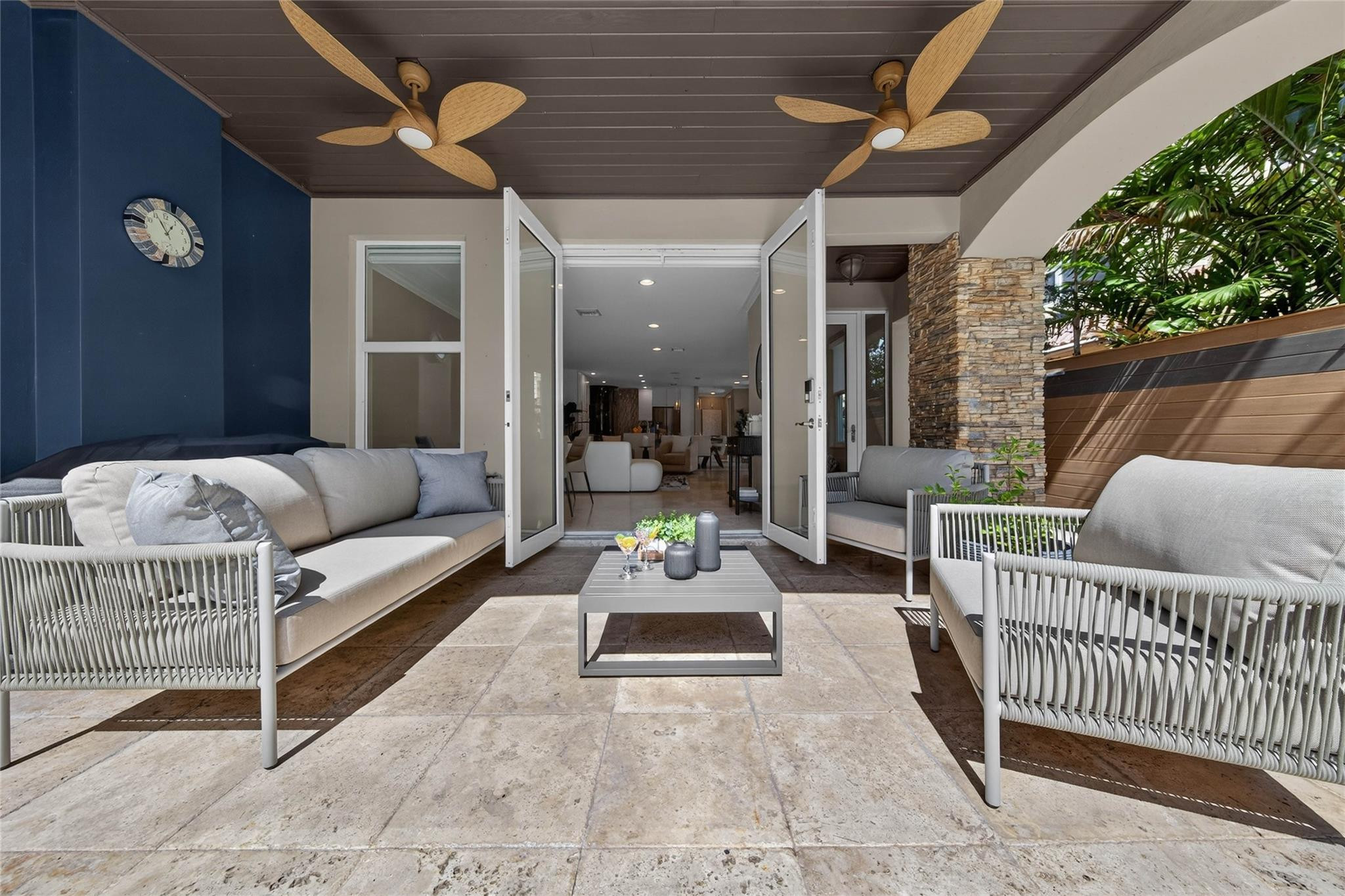 STRANAHANS SUB - Residential Lease