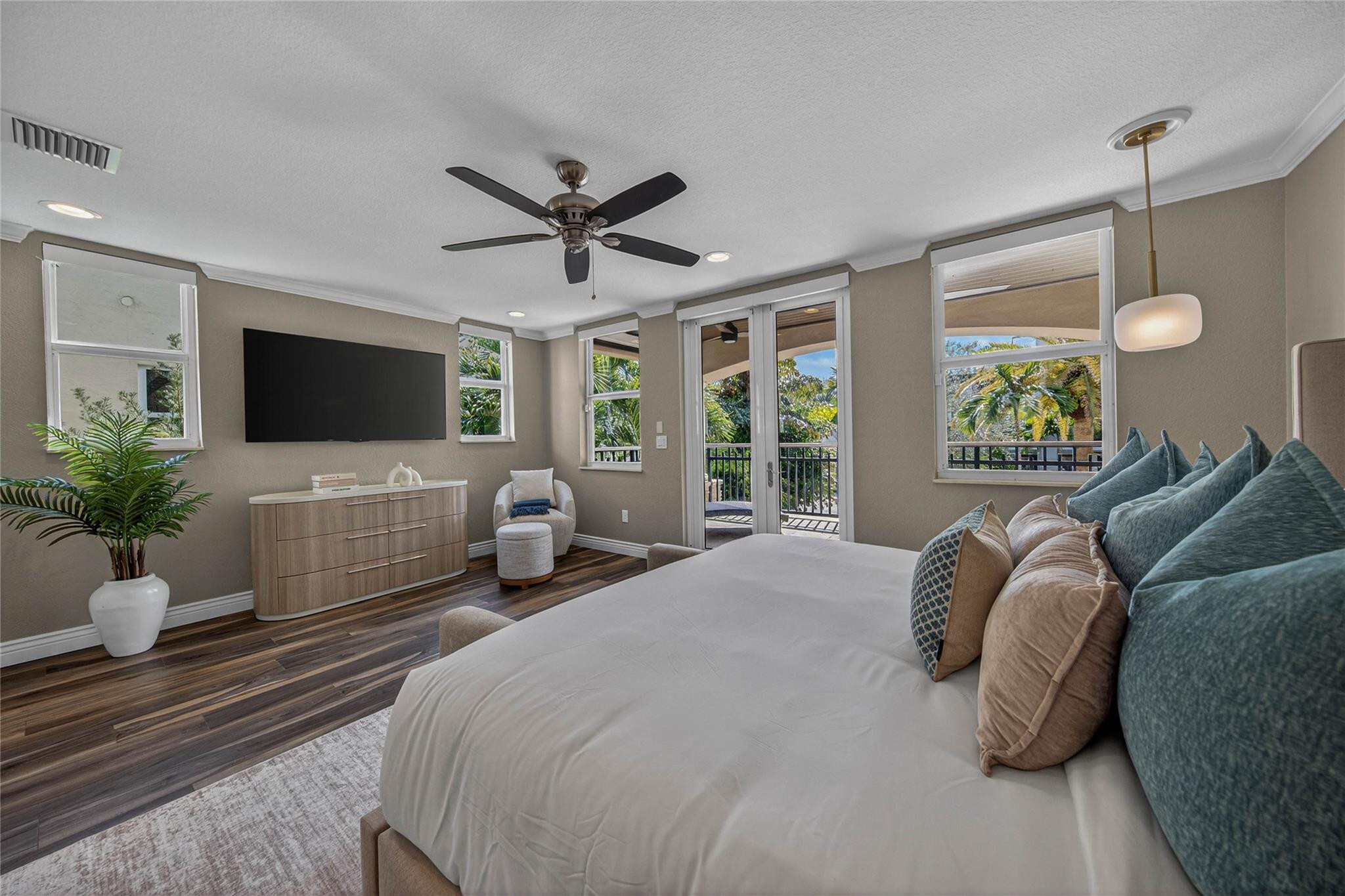 STRANAHANS SUB - Residential Lease