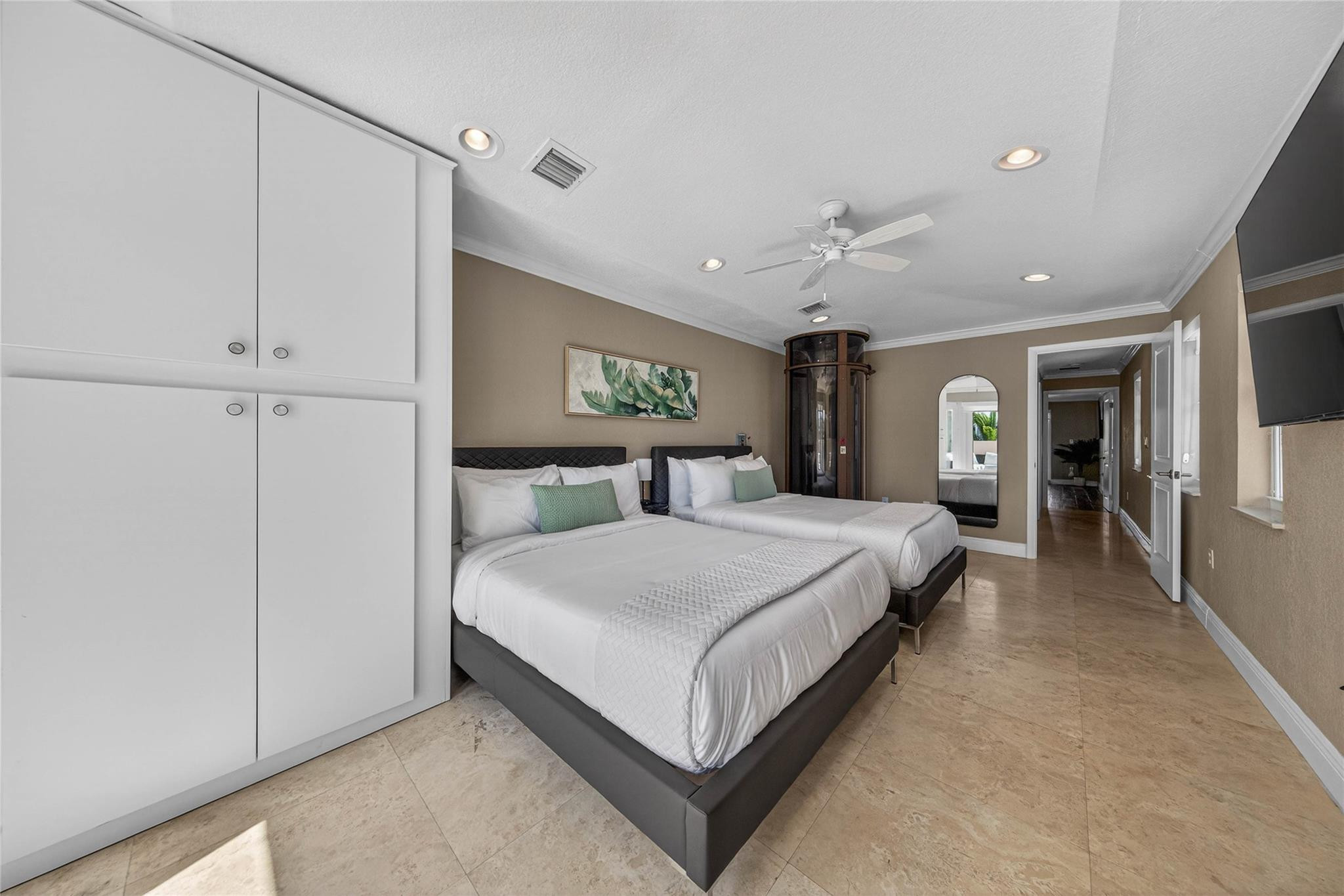 STRANAHANS SUB - Residential Lease