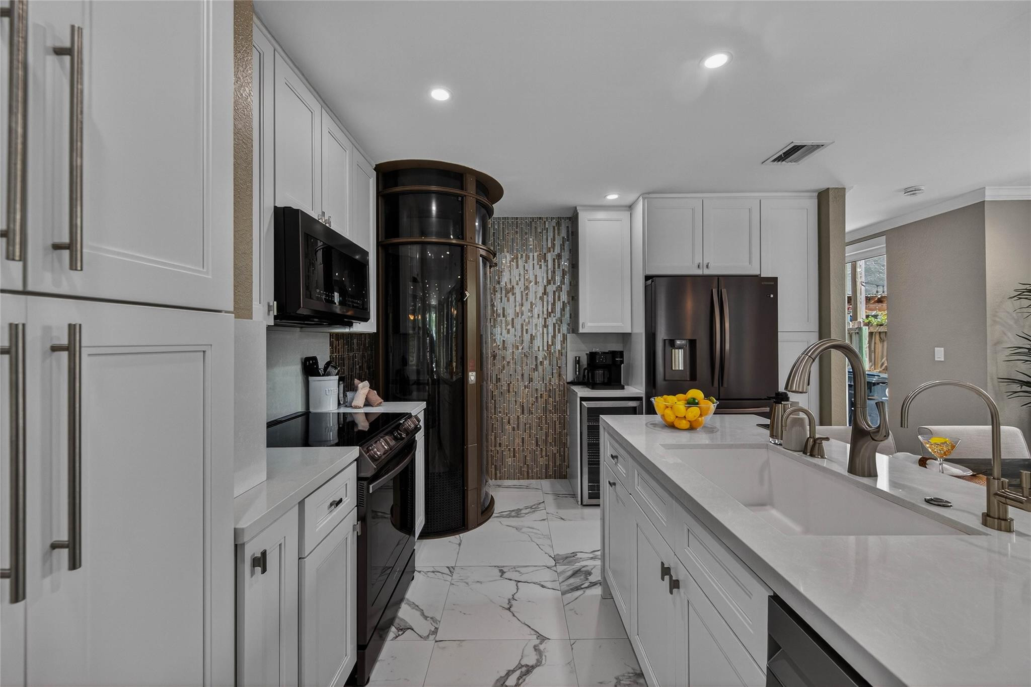 STRANAHANS SUB - Residential Lease