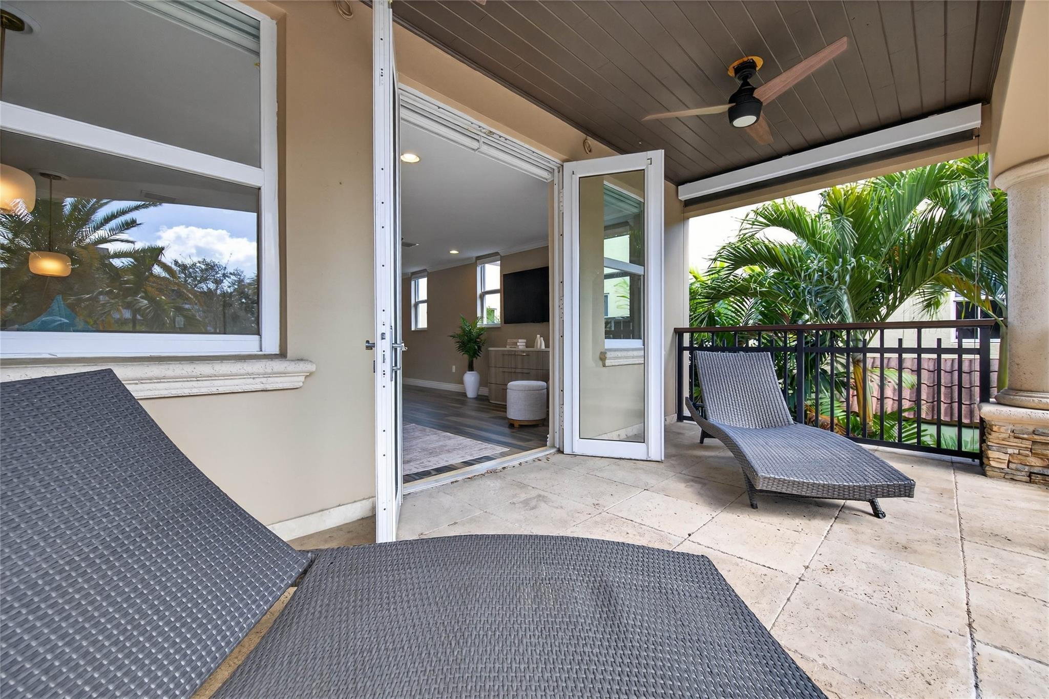 STRANAHANS SUB - Residential Lease