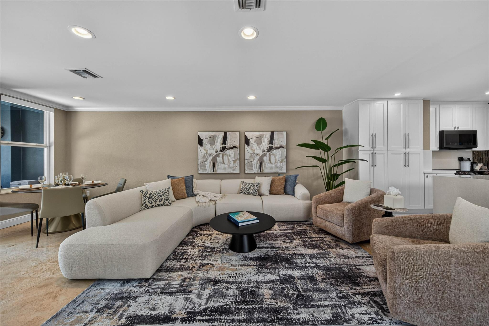 STRANAHANS SUB - Residential Lease