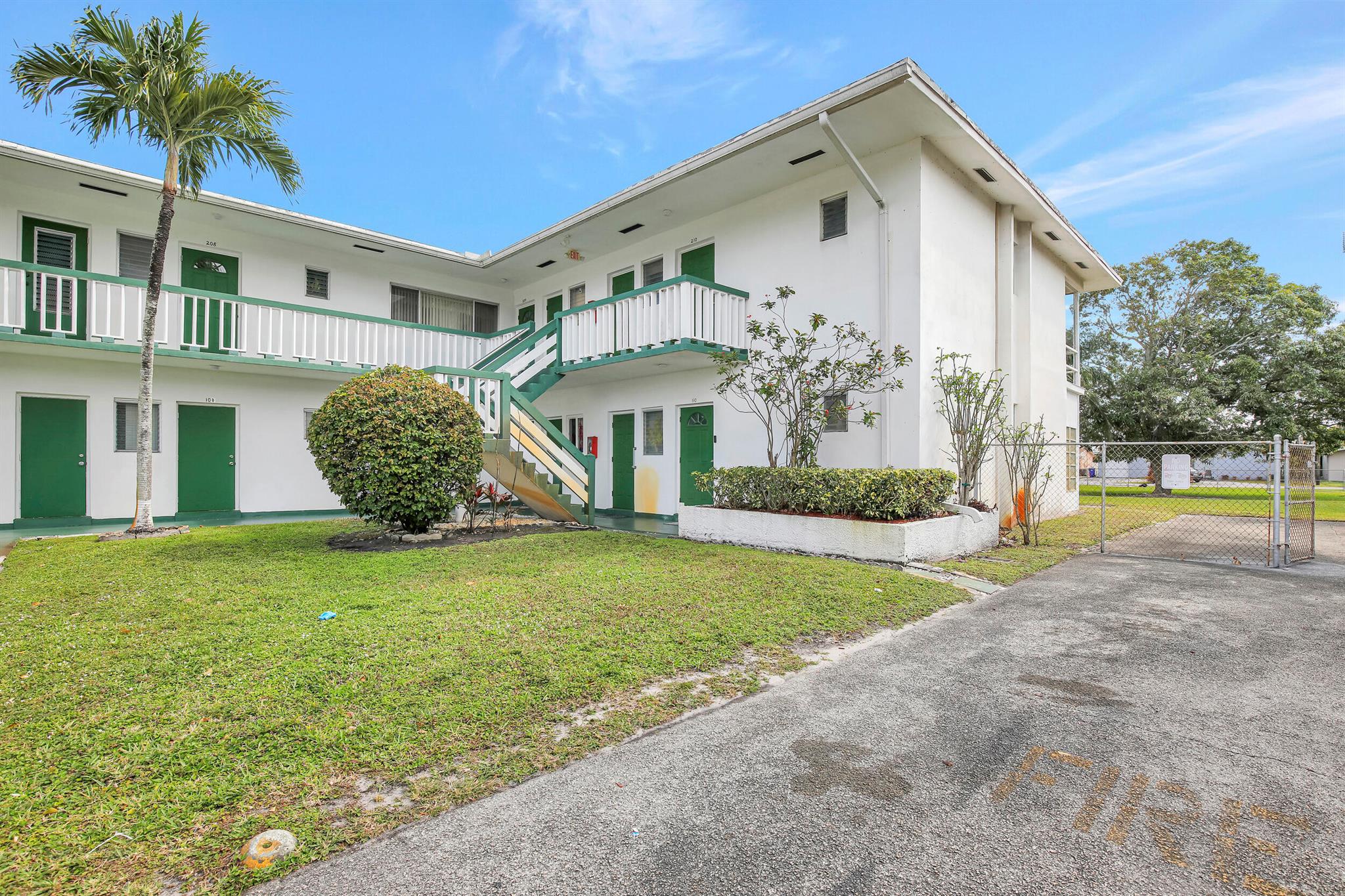 THIRD MIRAMAR CONDO - Residential