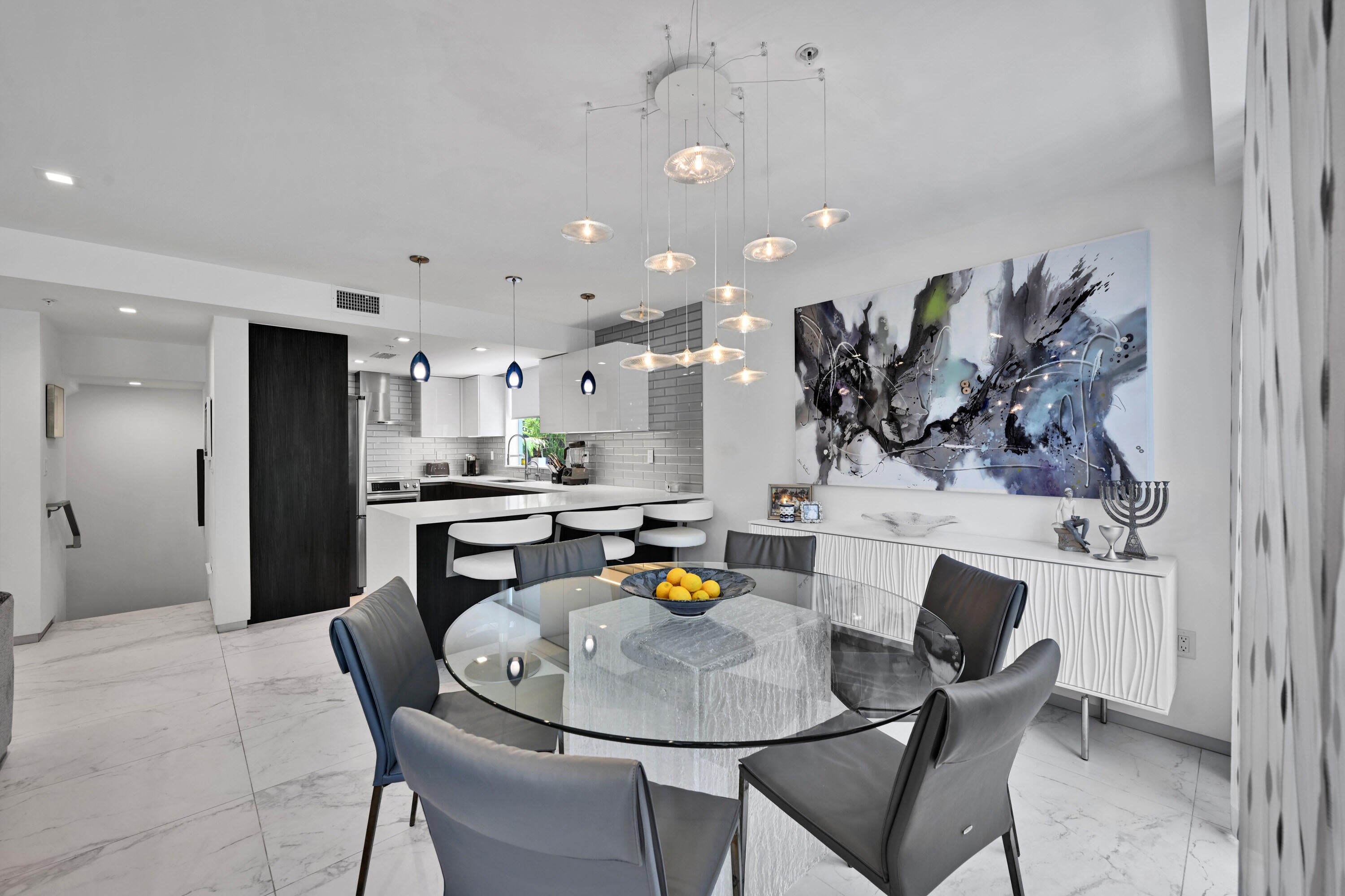 700 NE 14th Avenue