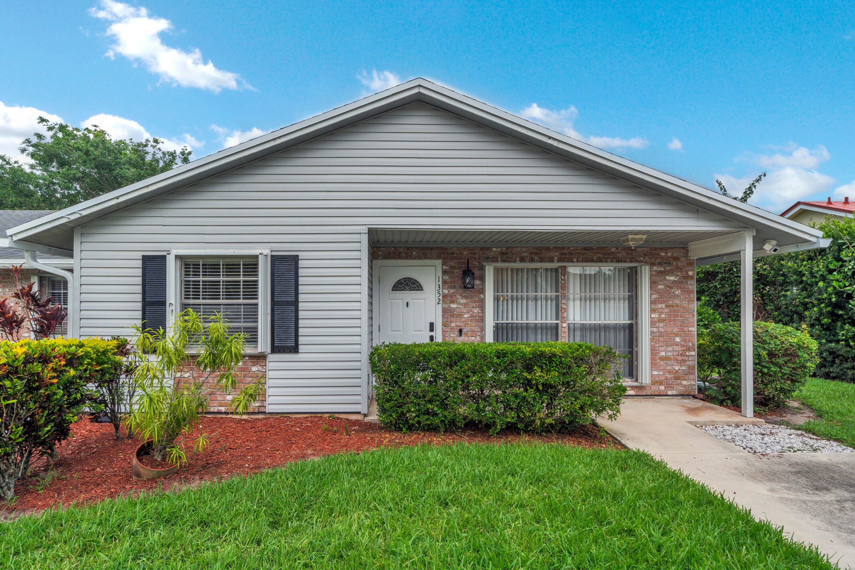 1350 Riverside Circle Unit 2