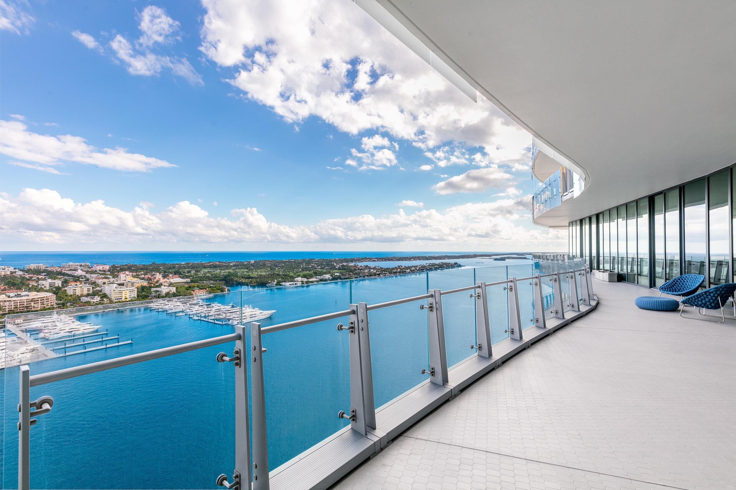 BRISTOL CONDO - Residential