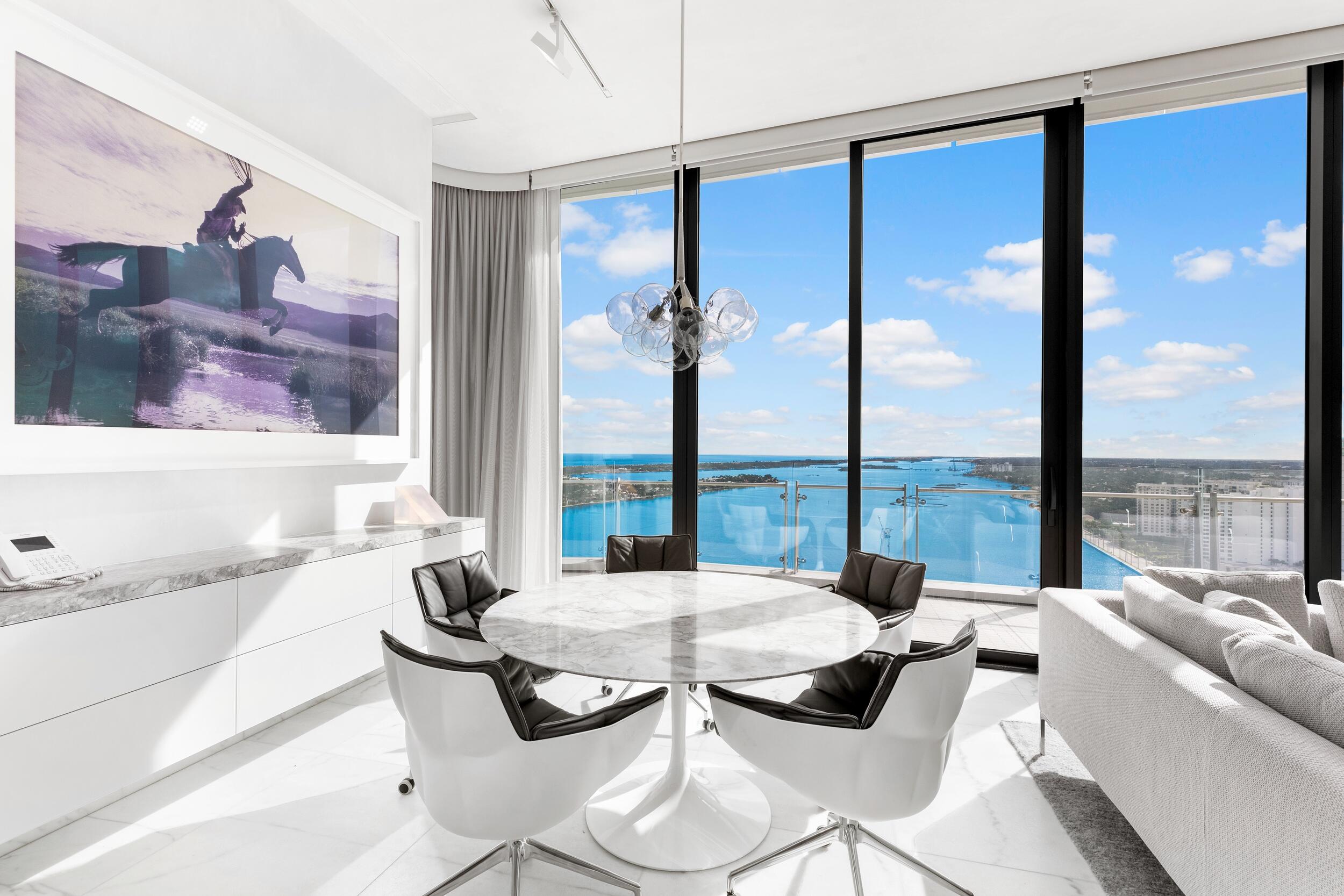 BRISTOL CONDO - Residential