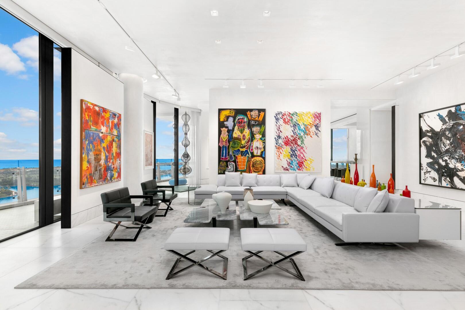 BRISTOL CONDO - Residential