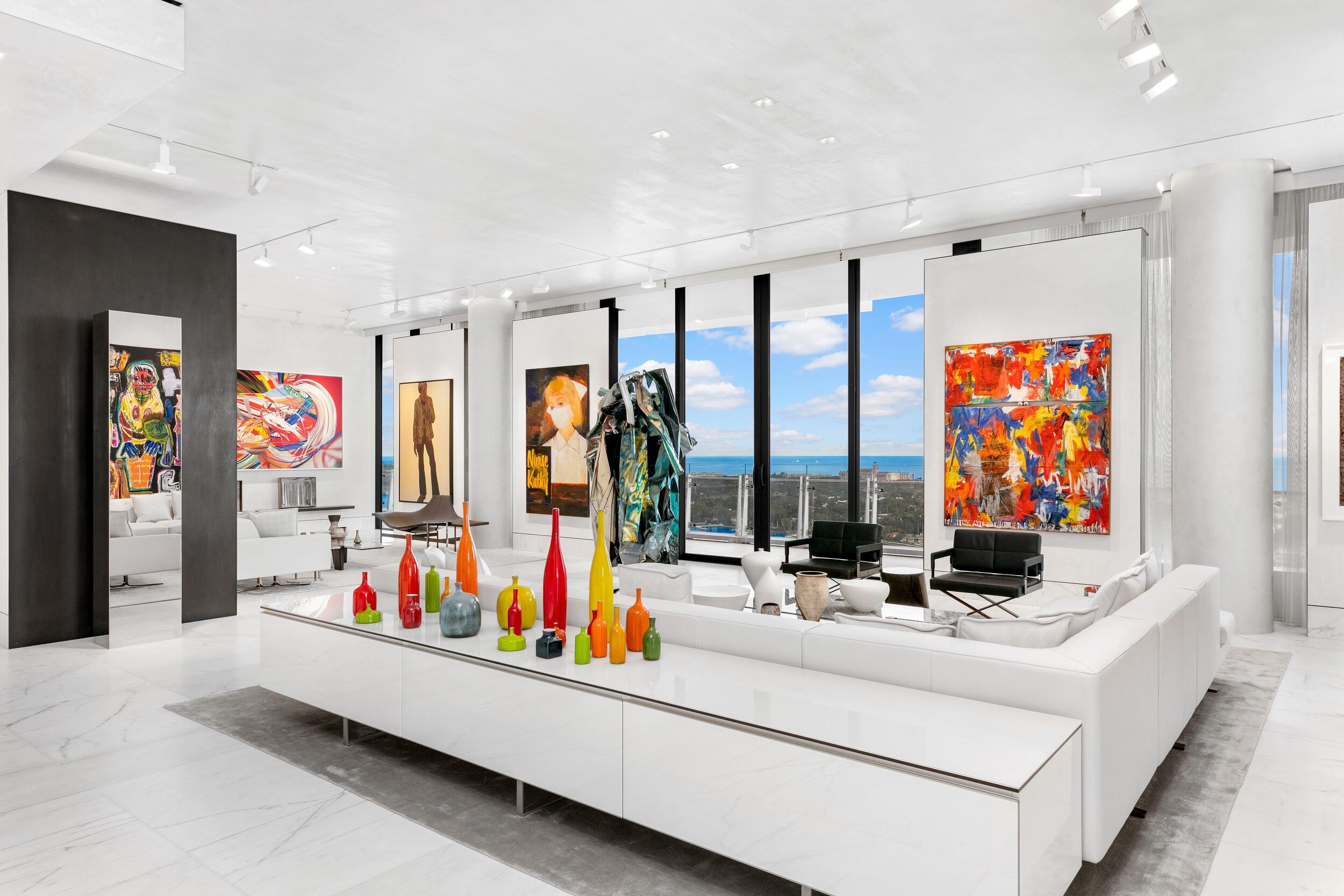 BRISTOL CONDO - Residential