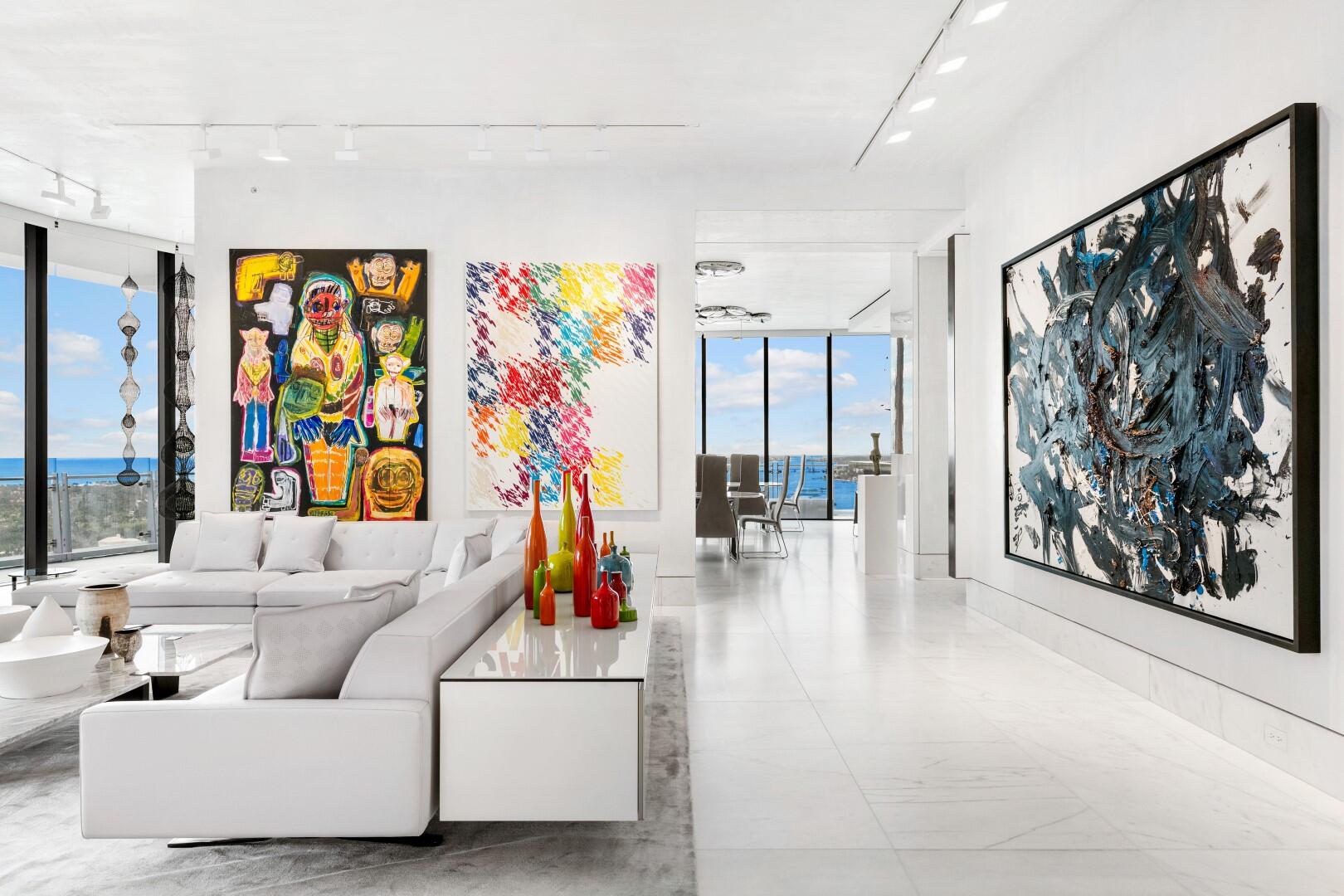 BRISTOL CONDO - Residential