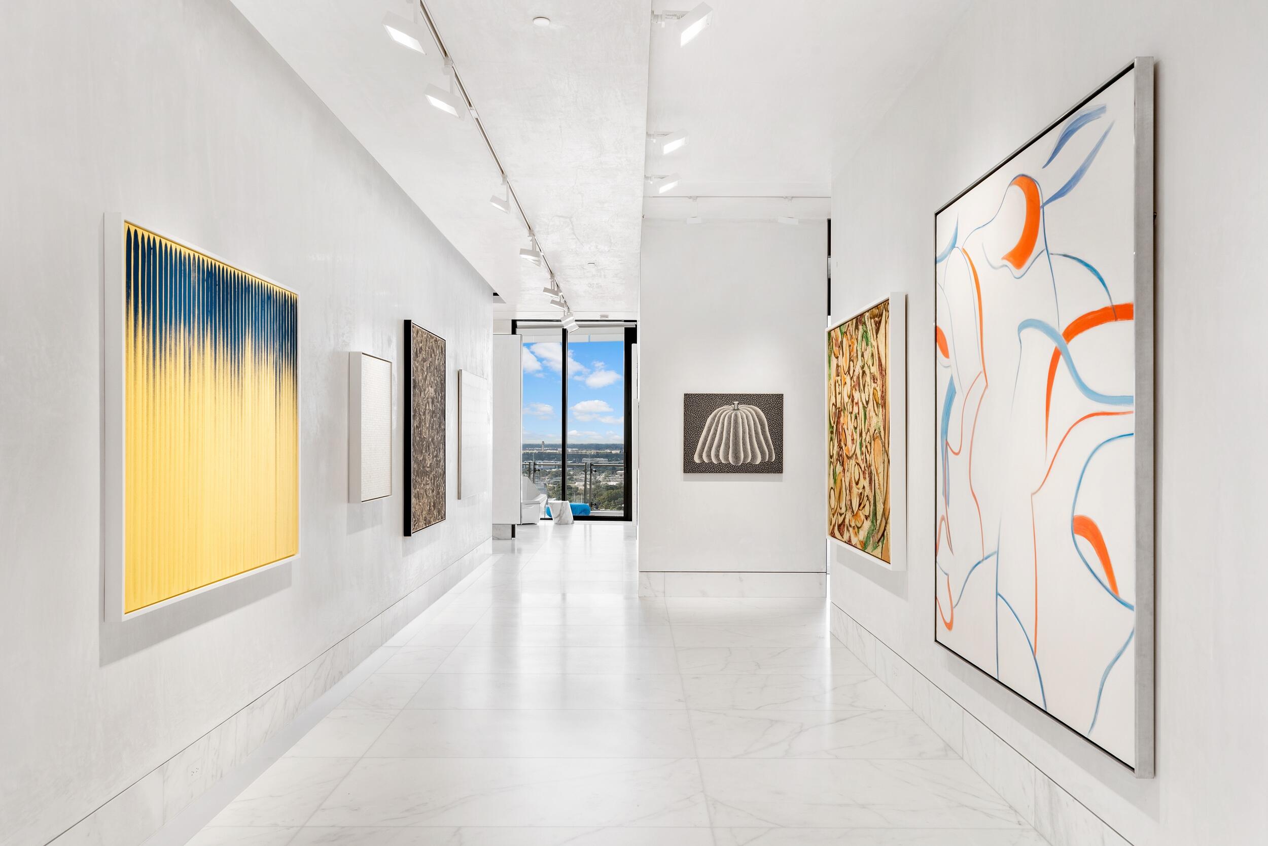 BRISTOL CONDO - Residential