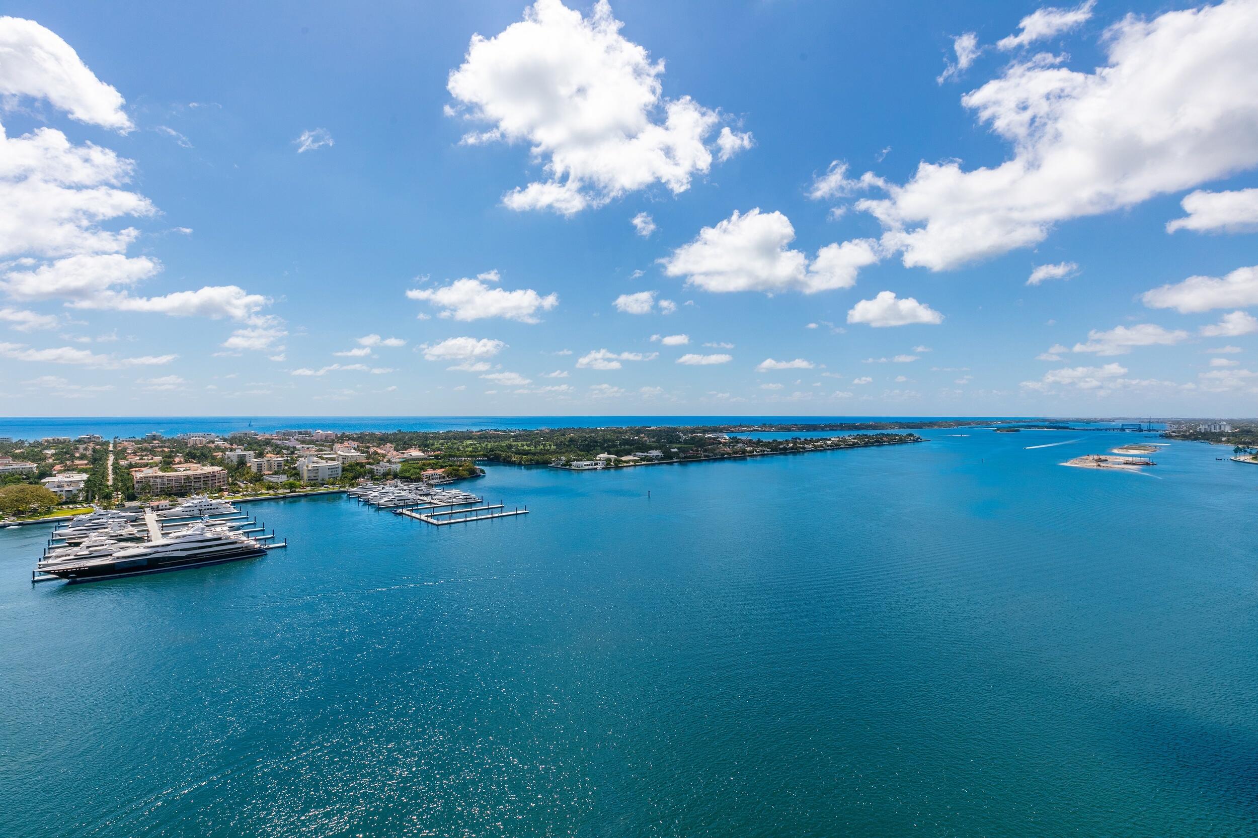 BRISTOL CONDO - Residential