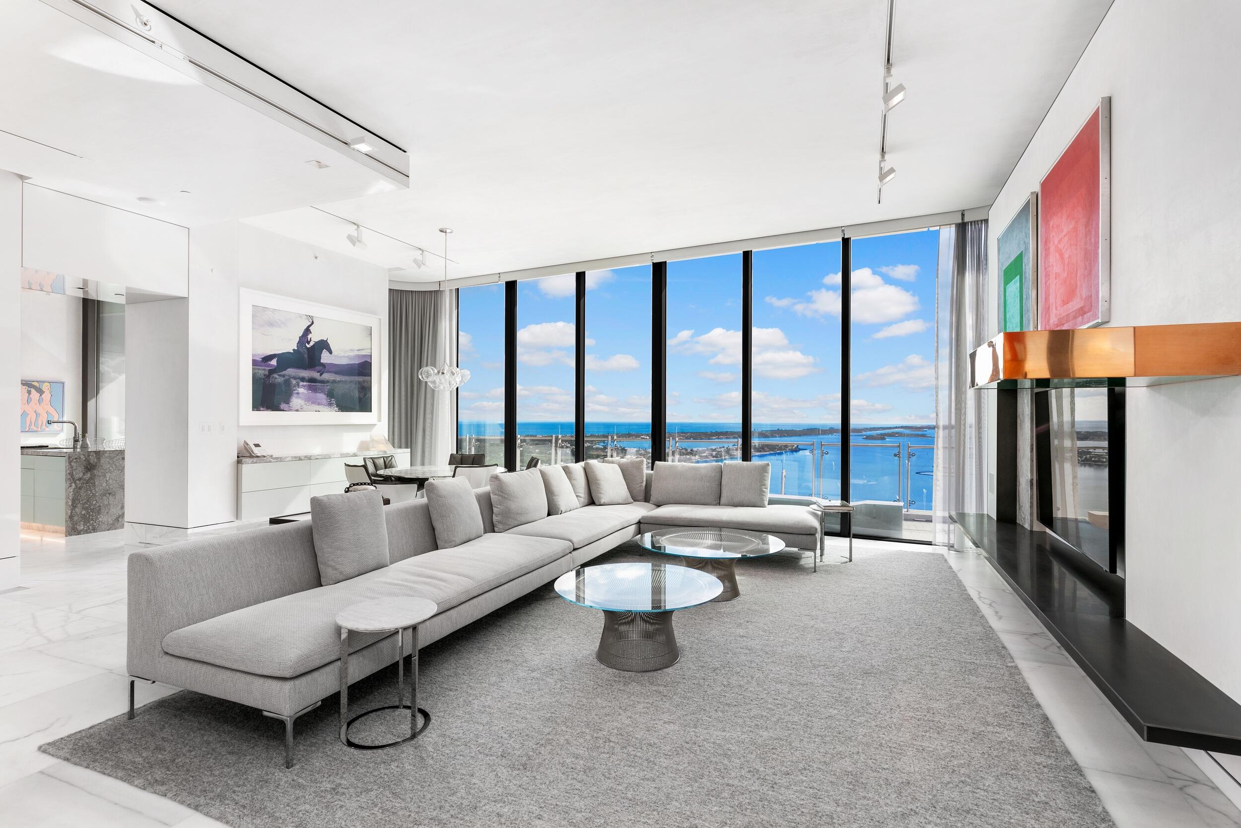 BRISTOL CONDO - Residential