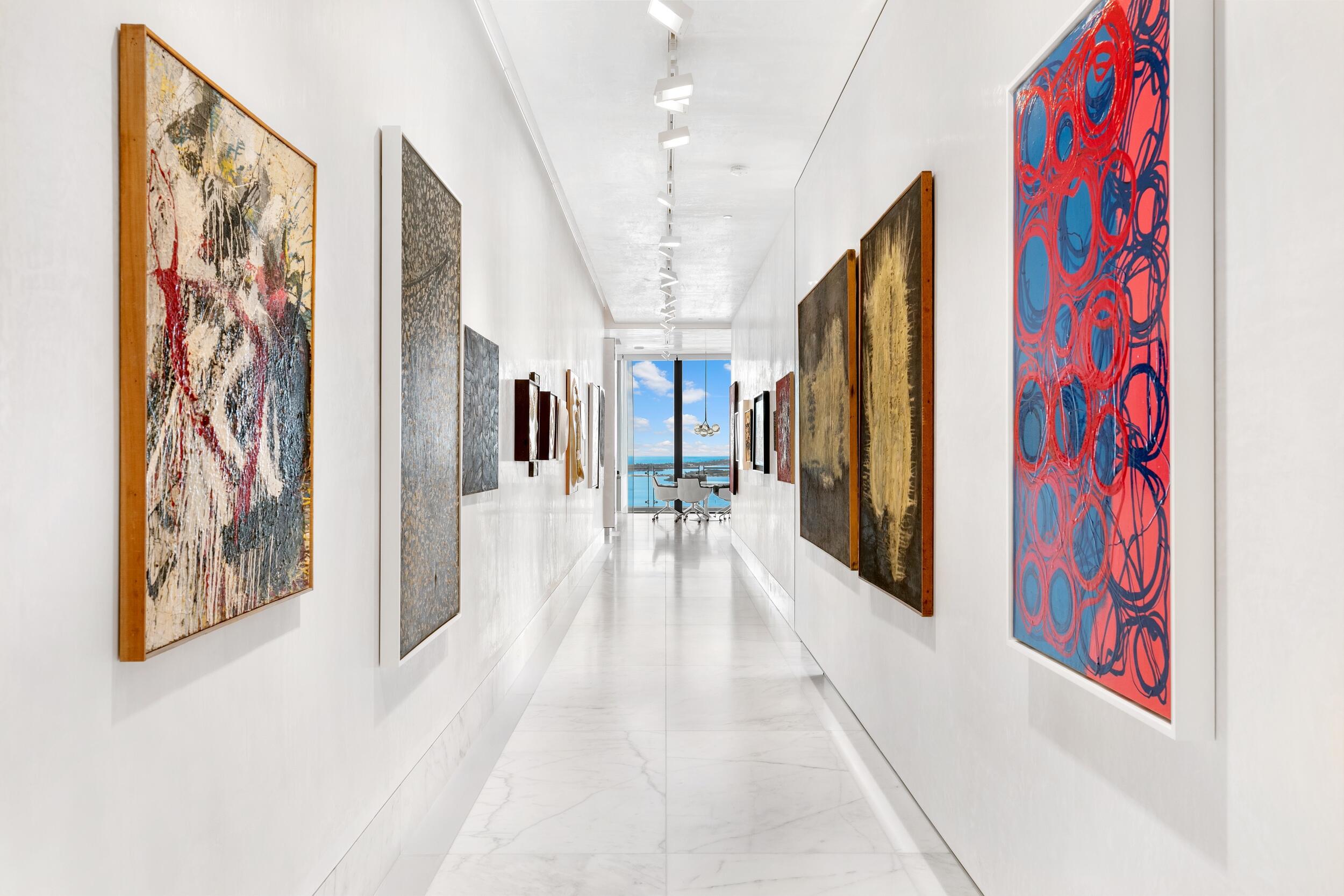 BRISTOL CONDO - Residential