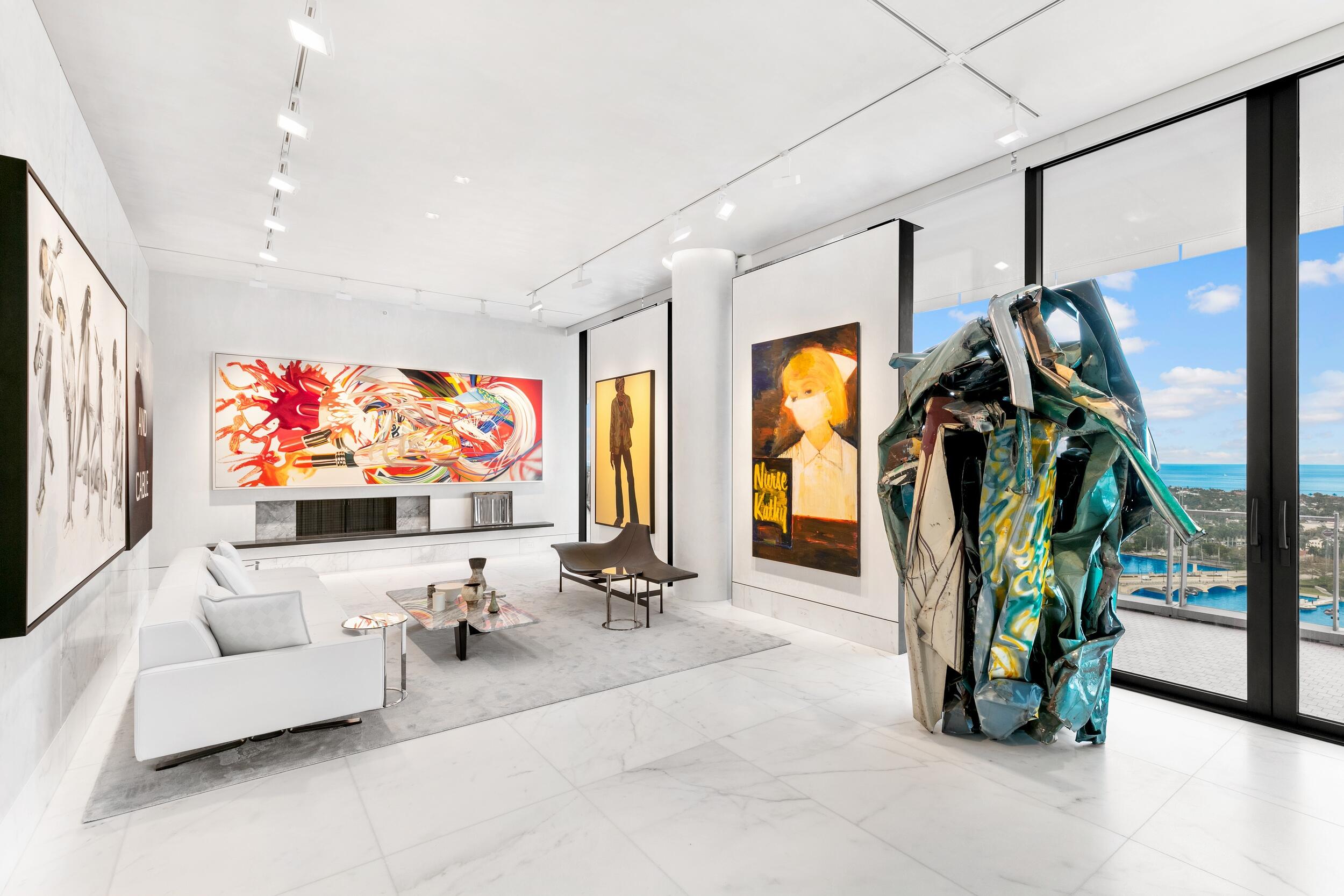 BRISTOL CONDO - Residential