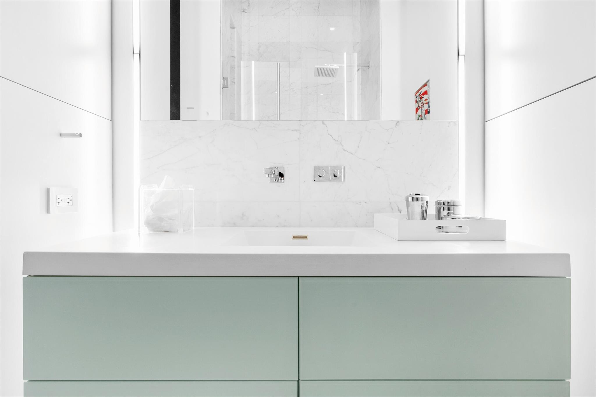 BRISTOL CONDO - Residential