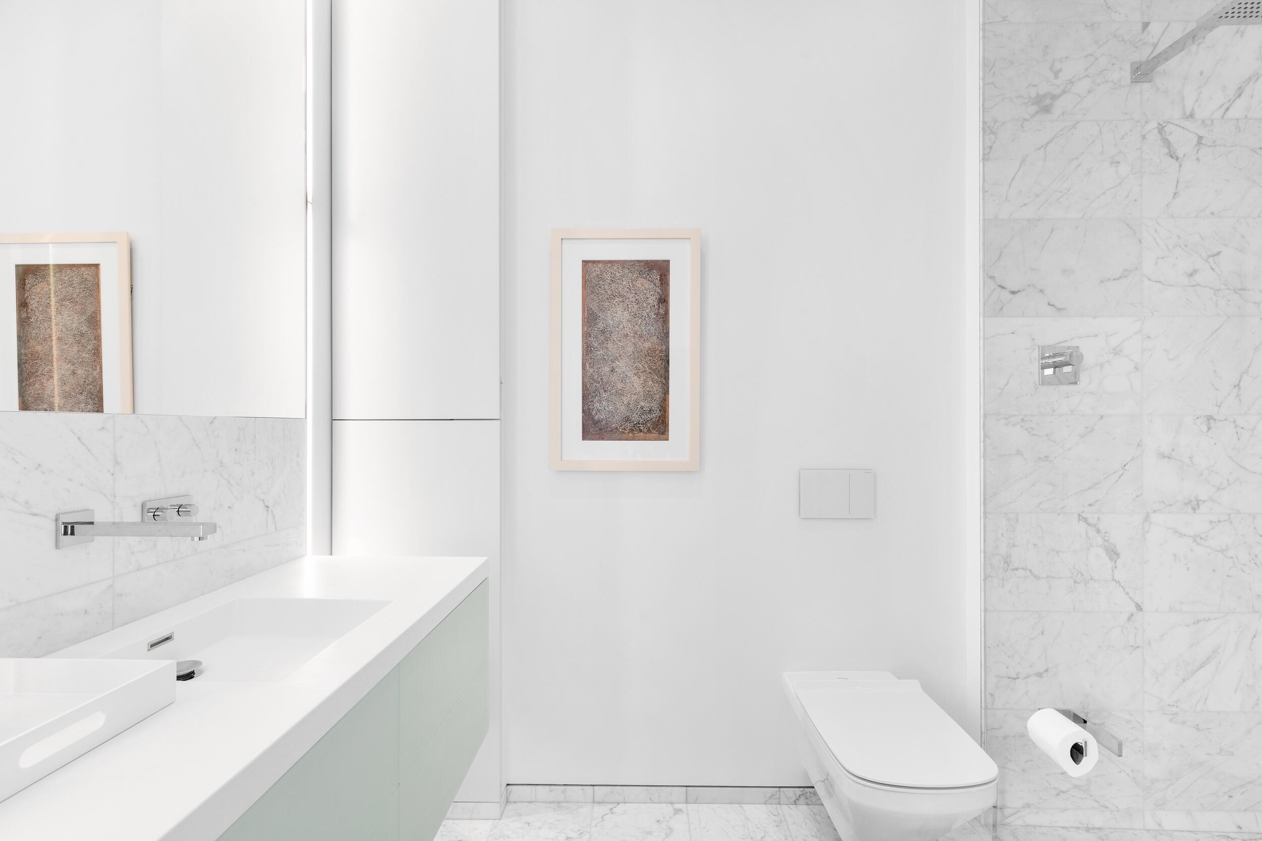 BRISTOL CONDO - Residential