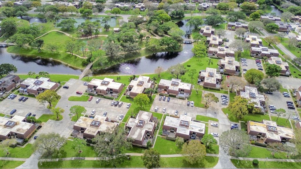 Photo of 1306 13th Lane, Palm Beach Gardens, FL 33418 (MLS # R10958686)