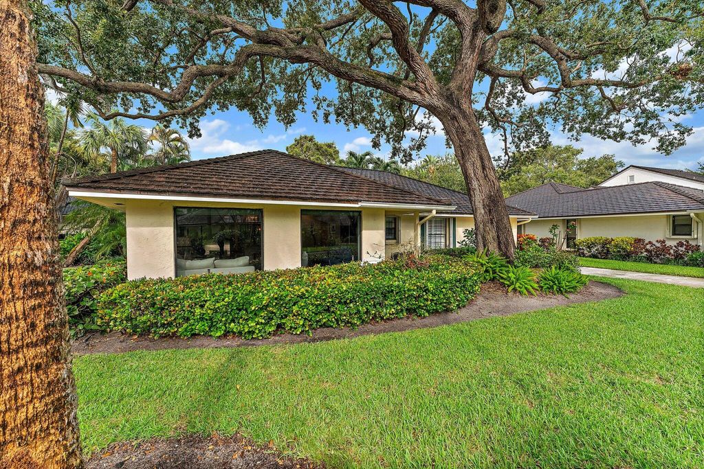 Photo of 11447 Shady Oaks Lane, North Palm Beach, FL 33408 (MLS # R11026723)
