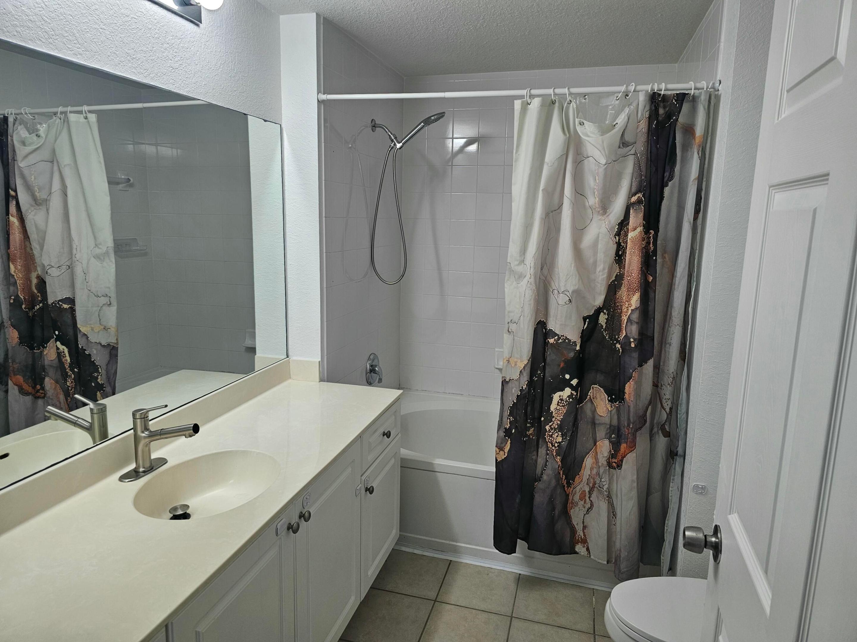 SAN MATERA THE GARDENS CONDO - Residential Lease