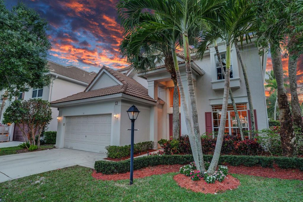 Photo of 96 Satinwood Lane, Palm Beach Gardens, FL 33410 (MLS # R11079853)