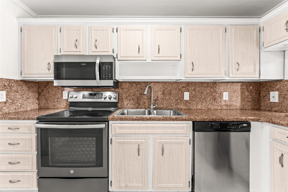 4500 N Federal Highway 344E