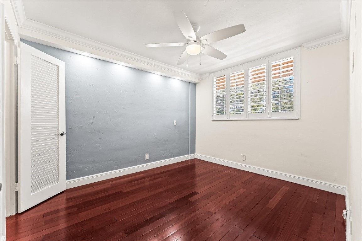 LIGHTHOUSE POINT PLAZA CO - Residential