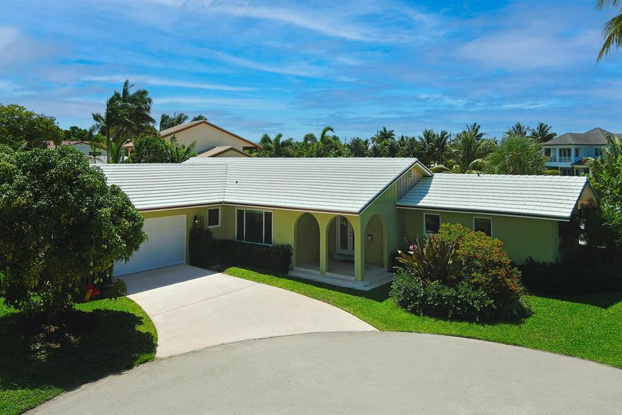 Welcome to 2615 Colgate Lane in coveted College Park. This extremely rare, deepwater lot boasts incredible elevation with 125' feet of prime water-frontage and is currently equipped with a 60' boat dock. A boaters paradise, this wide water basin exceeds 40 feet in depth and can accommodate most any size vessel, with easy access to the intracoastal and Atlantic Ocean.

Renovate the existing 3 bedroom, 2 bath CBS home with a recently upgraded (2022) tile roof, or build new- the possibilities are endless! In addition, the current home features an open concept floor plan, updated gourmet kitchen, washer and dryer, and two car garage

This is currently the only deepwater lot available in all of College Park. Call today for a private showing. Spectacularly located, this waterfront home is just minutes from Downtown Lake Worth with vibrant shopping and dining, and also in extremely close proximity minutes to West Palm Beach, Palm Beach Island, I-95 and international airports. Call for a private showing.