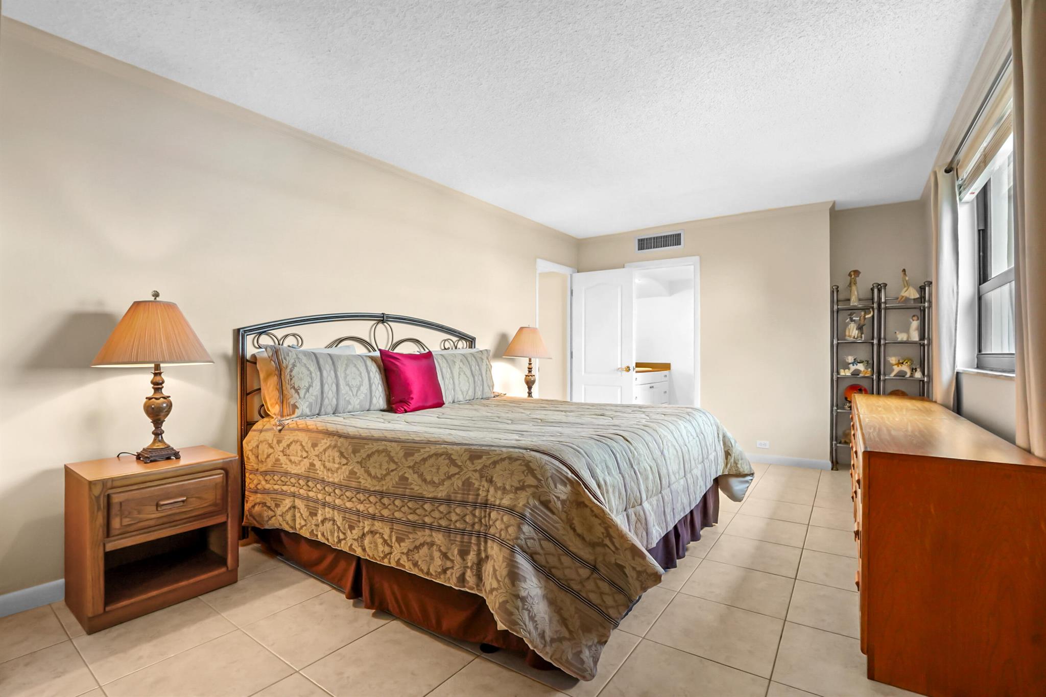 OLD PORT COVE - Residential