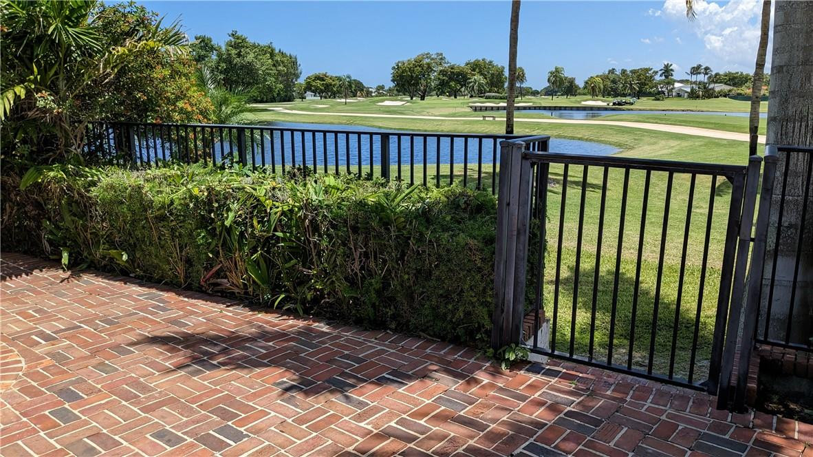 Country Club Townhouses - Residential