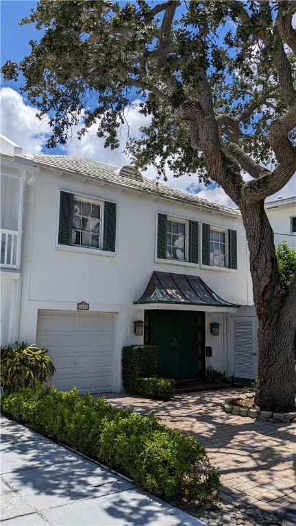 Country Club Townhouses - Residential
