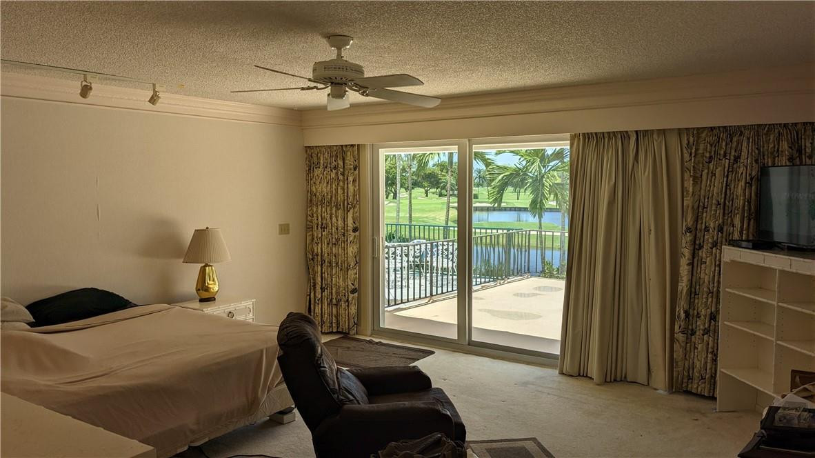 Country Club Townhouses - Residential