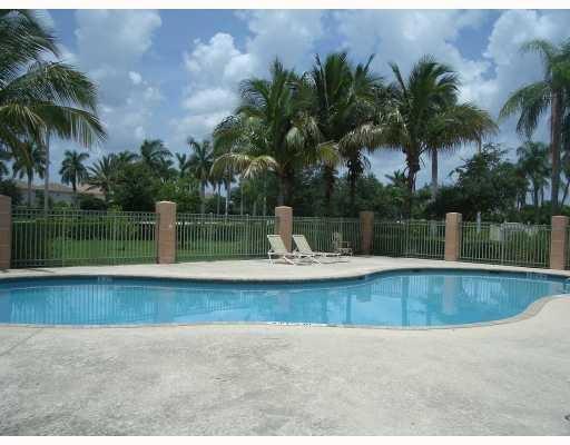 COVE AT BRIAR BAY CONDOMINIUM - Residential Lease