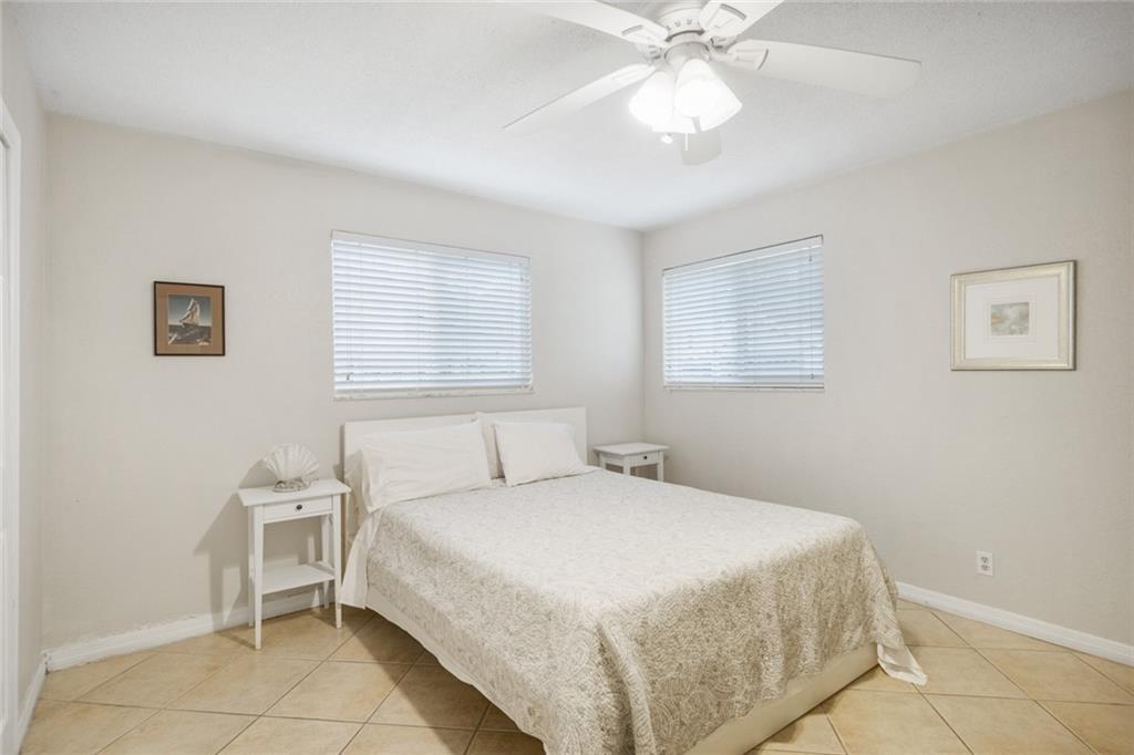 922 Orange Isle